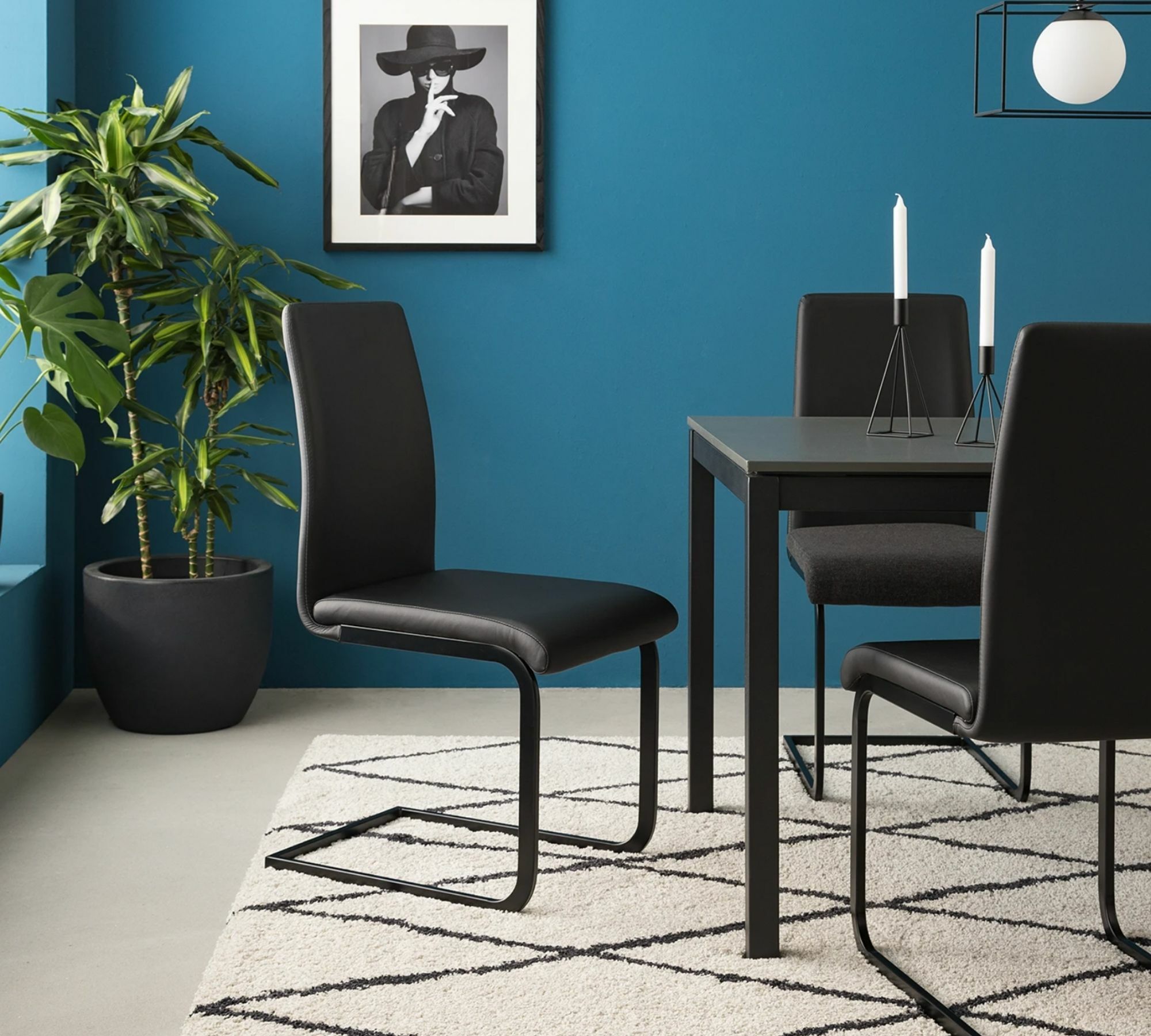 2x Cantilever Chairs Faux Leather Black 6