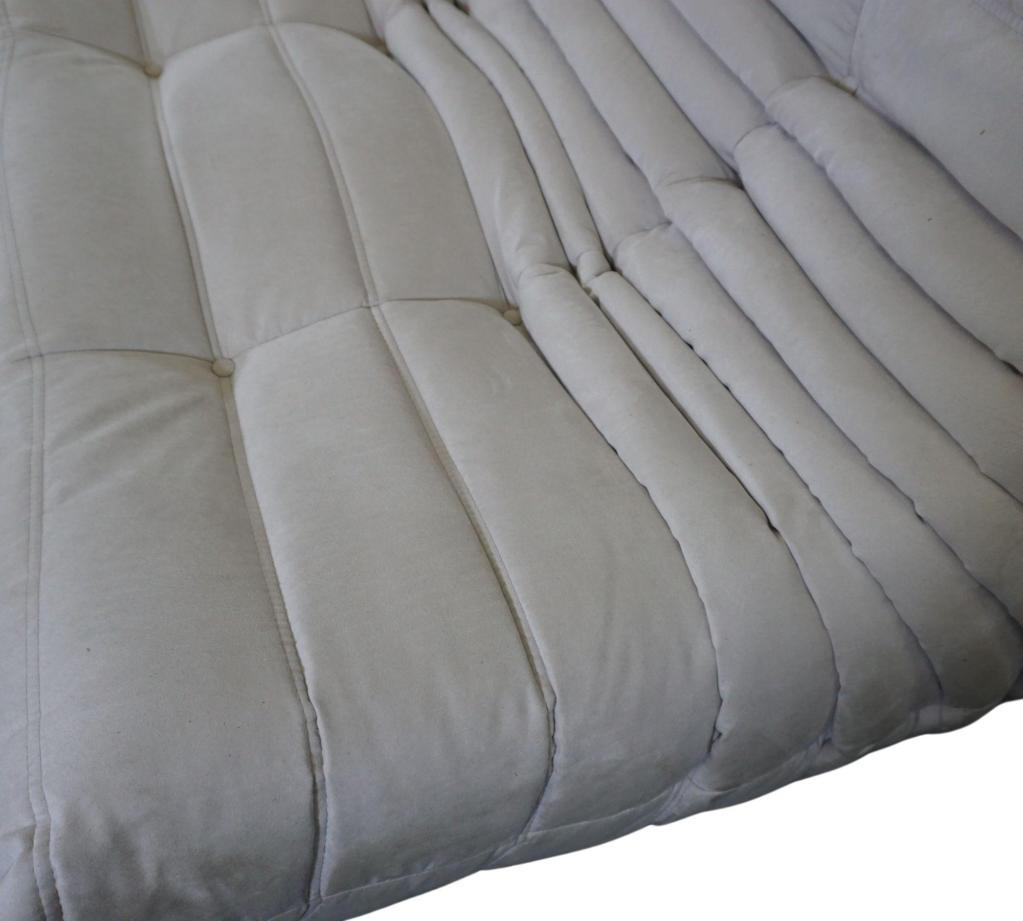 Togo Sofa 3-Sitzer Textil Hellgrau 9