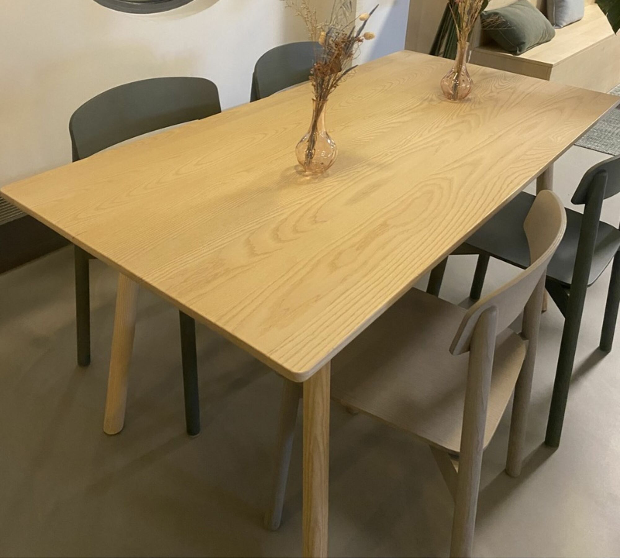 Profile Chair Ashwood Gray 3