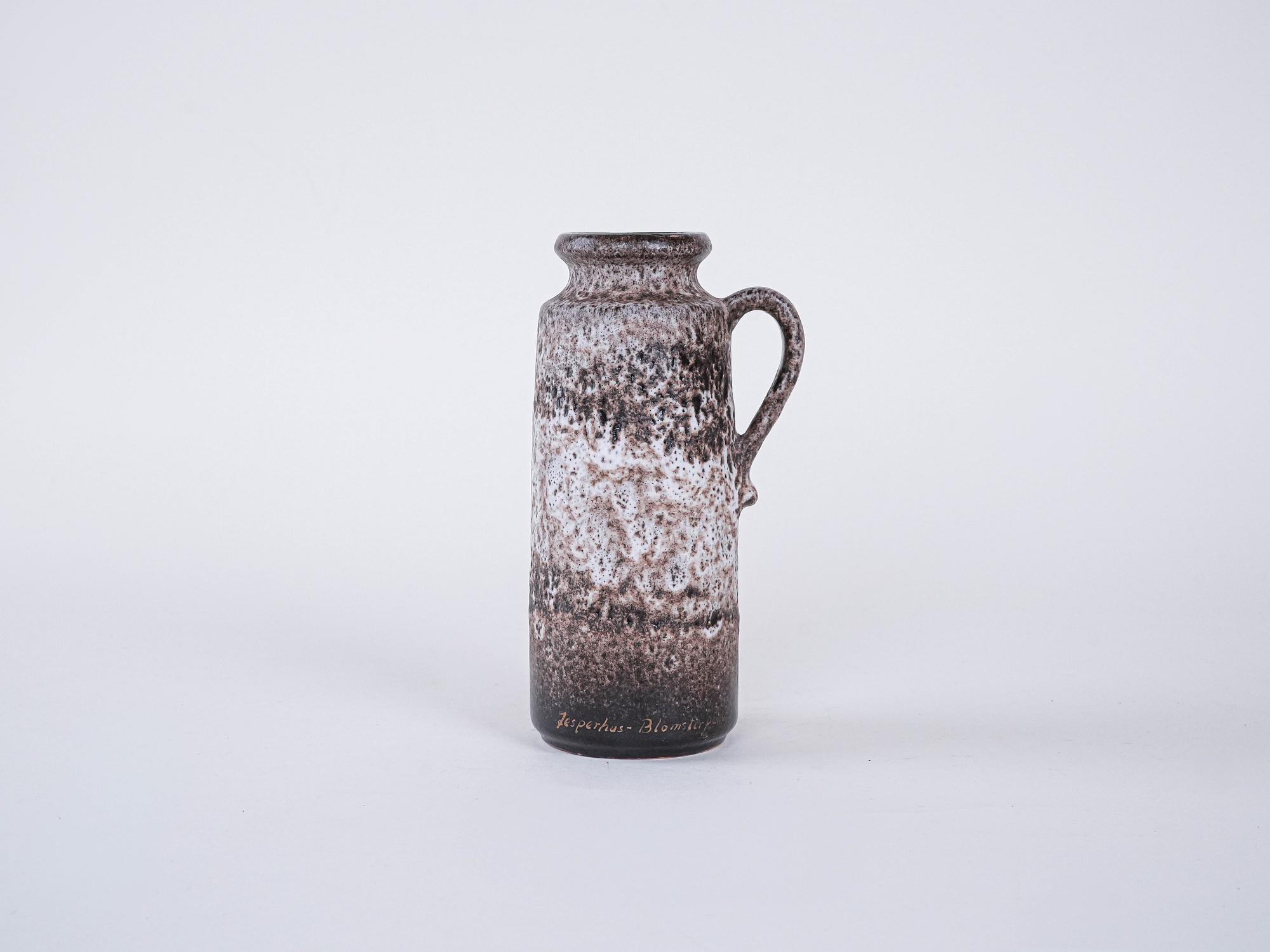 Keramikvase mit Henkel 1960er Jahre 1