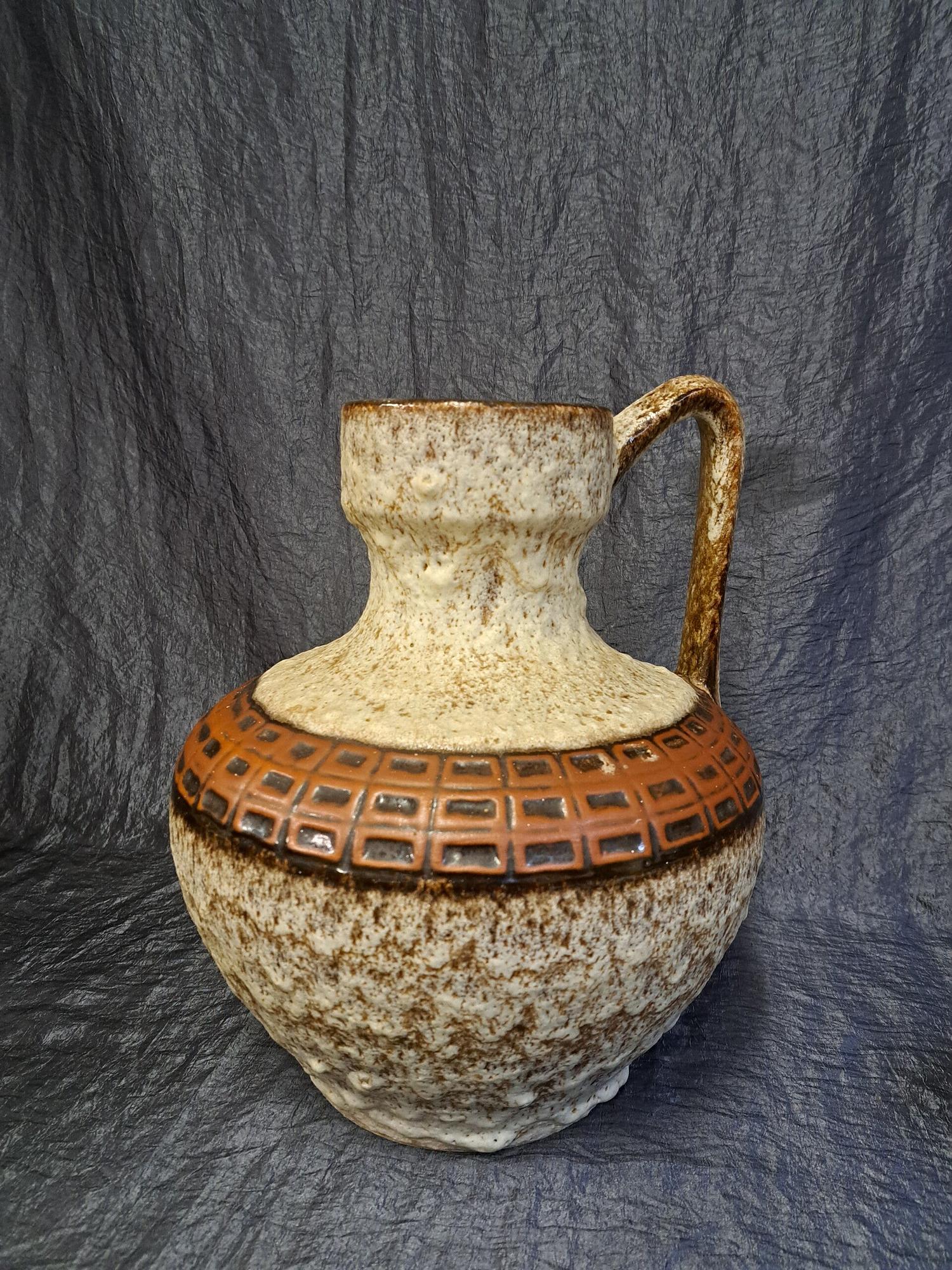 Vintage ceramic vase brown white black 2