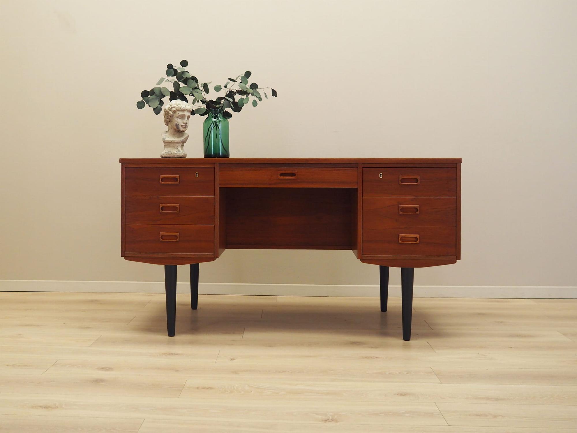 Scrivania in teak anni '70 1