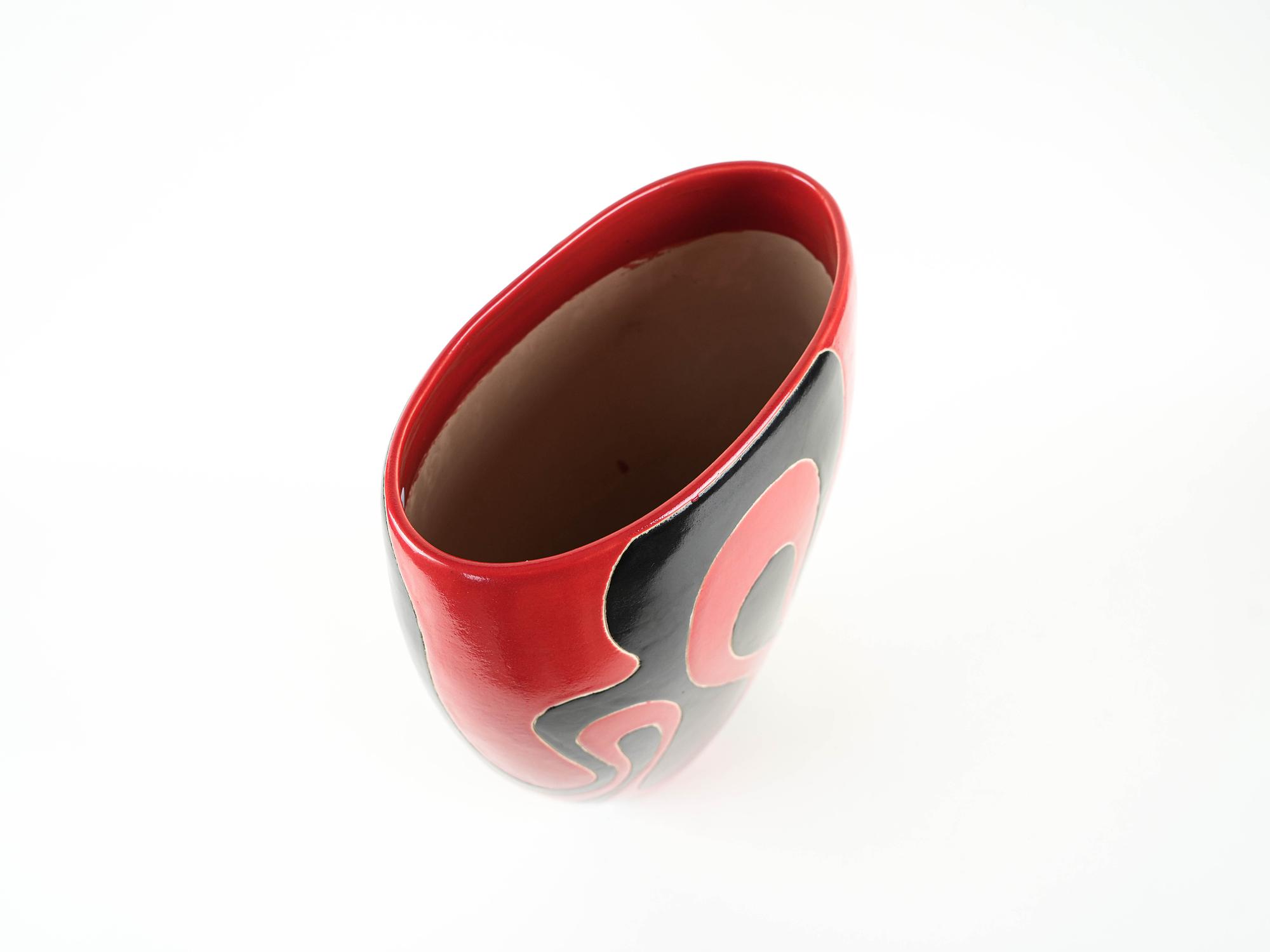 Ceramic vase 1970s 6