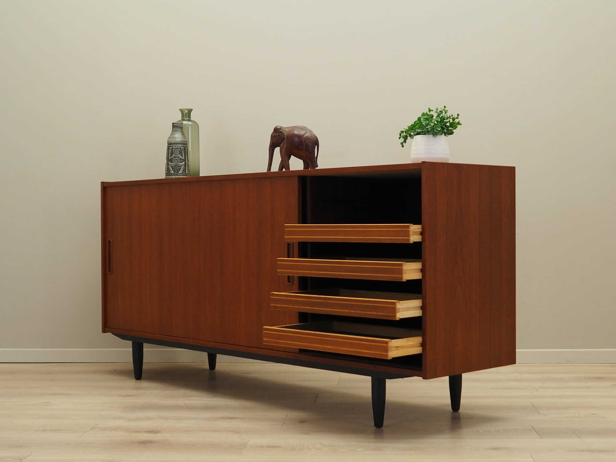 Vintage Sideboard Teakholz Braun 1970er Jahre 4