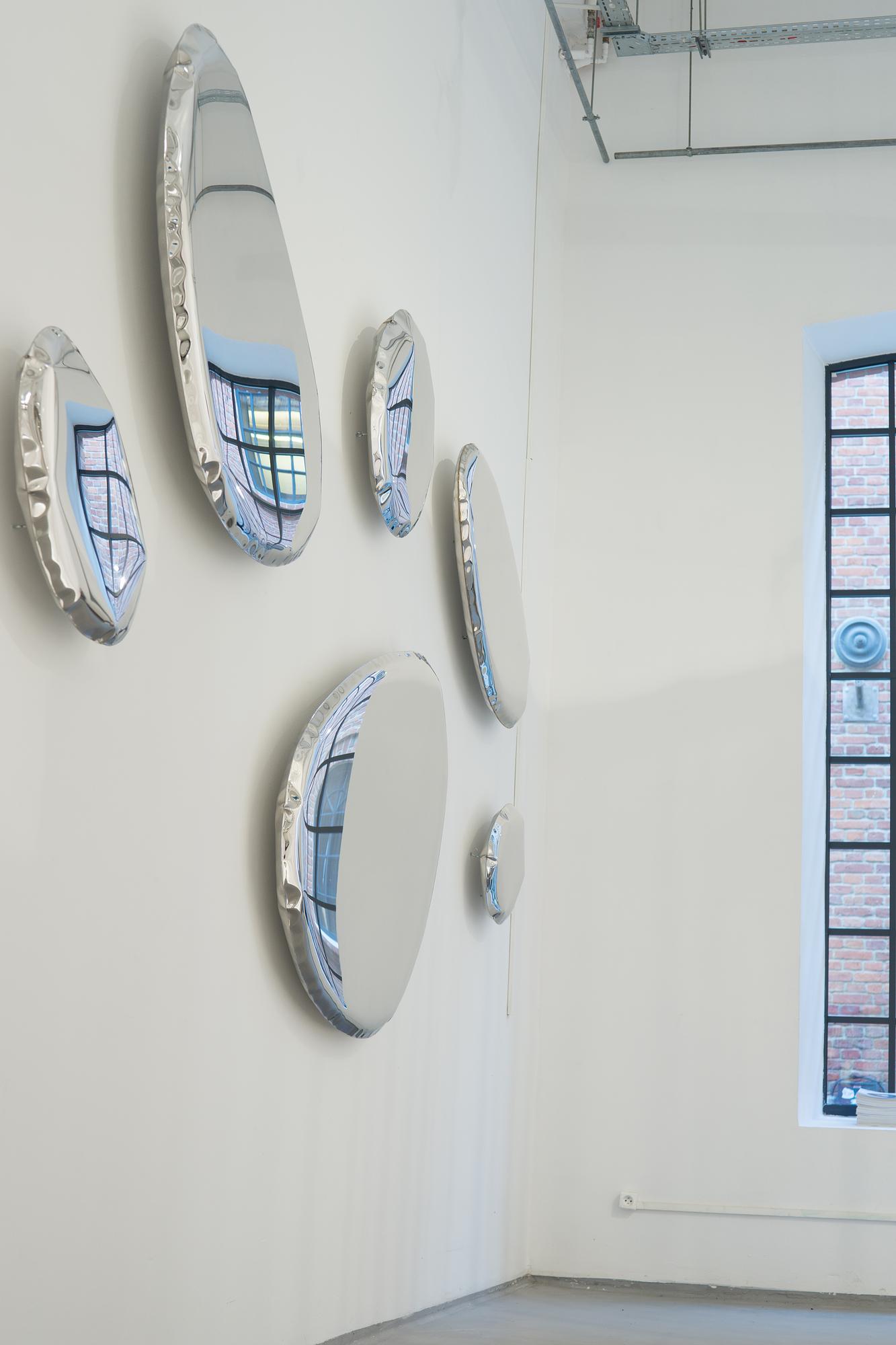 Table Mirror O3 Stainless Steel Polished Silver 1