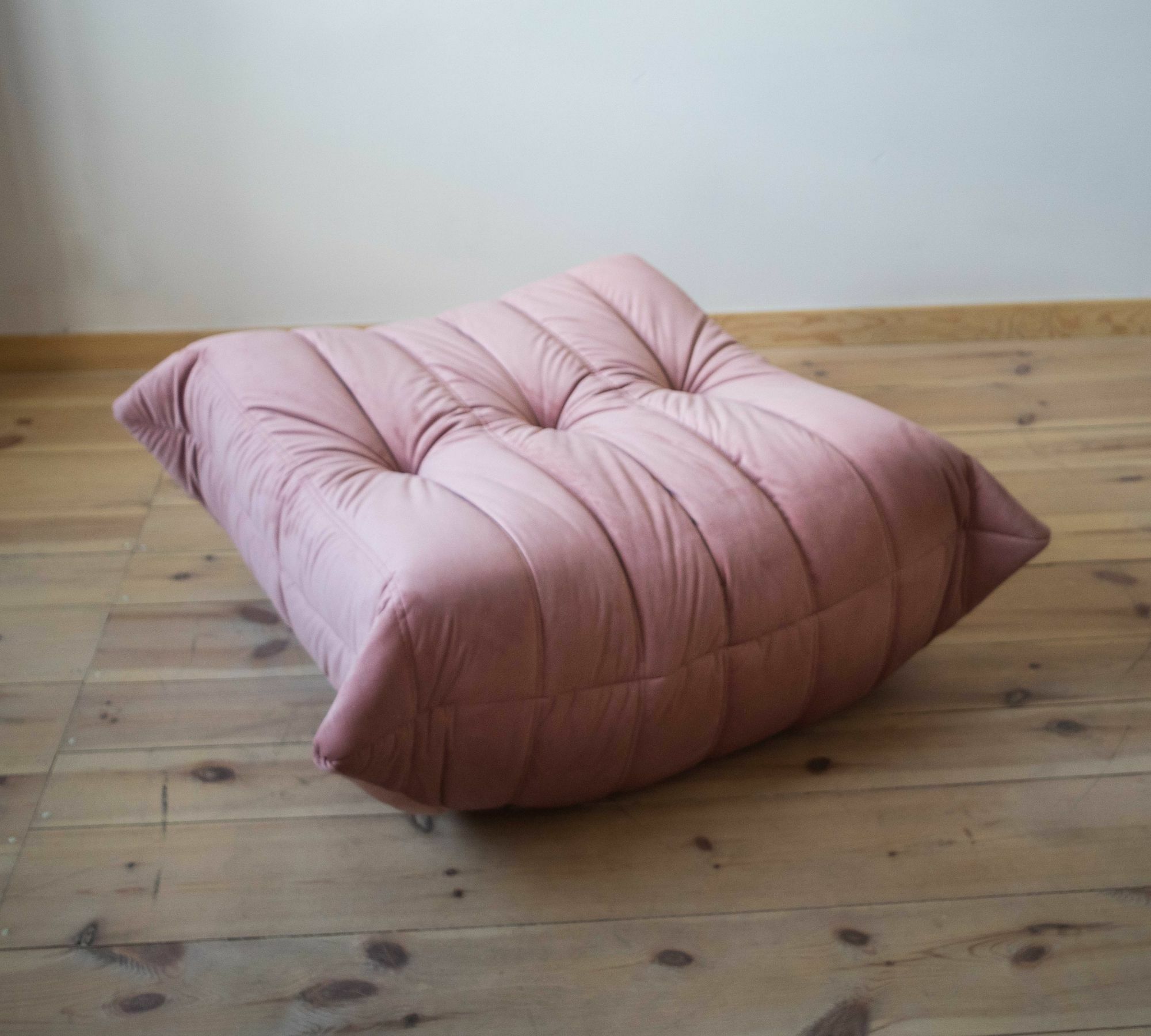 Togo Pouf Velluto Rosa Perla 0