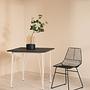 District Grey Metall und Elmholz Tisch
 1
