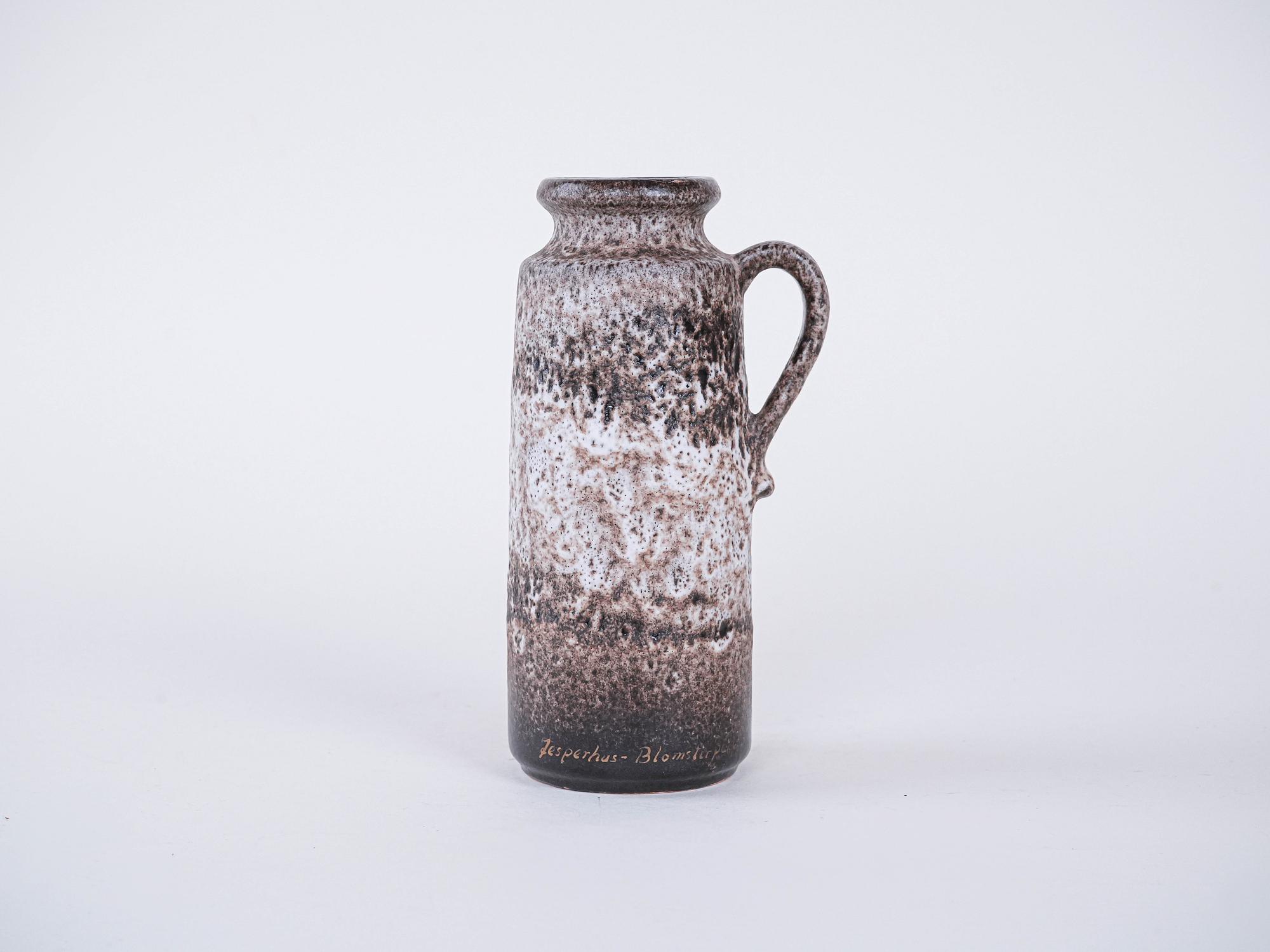 Keramikvase mit Henkel 1960er Jahre 2