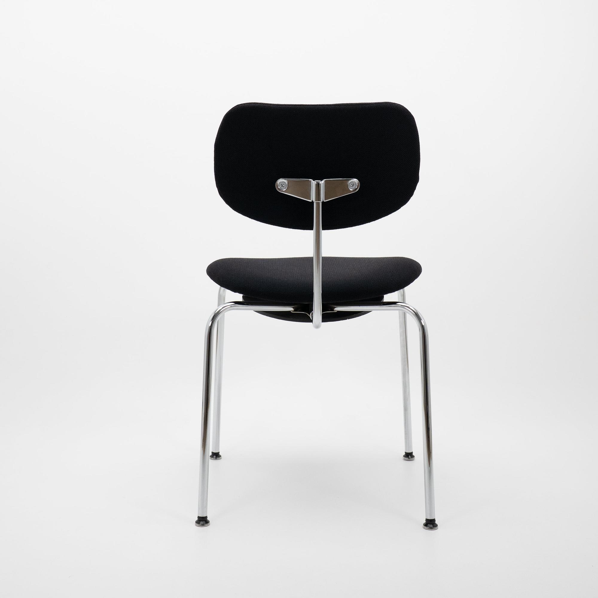 SE68 Chair Black by Wilde&Spieth 3
