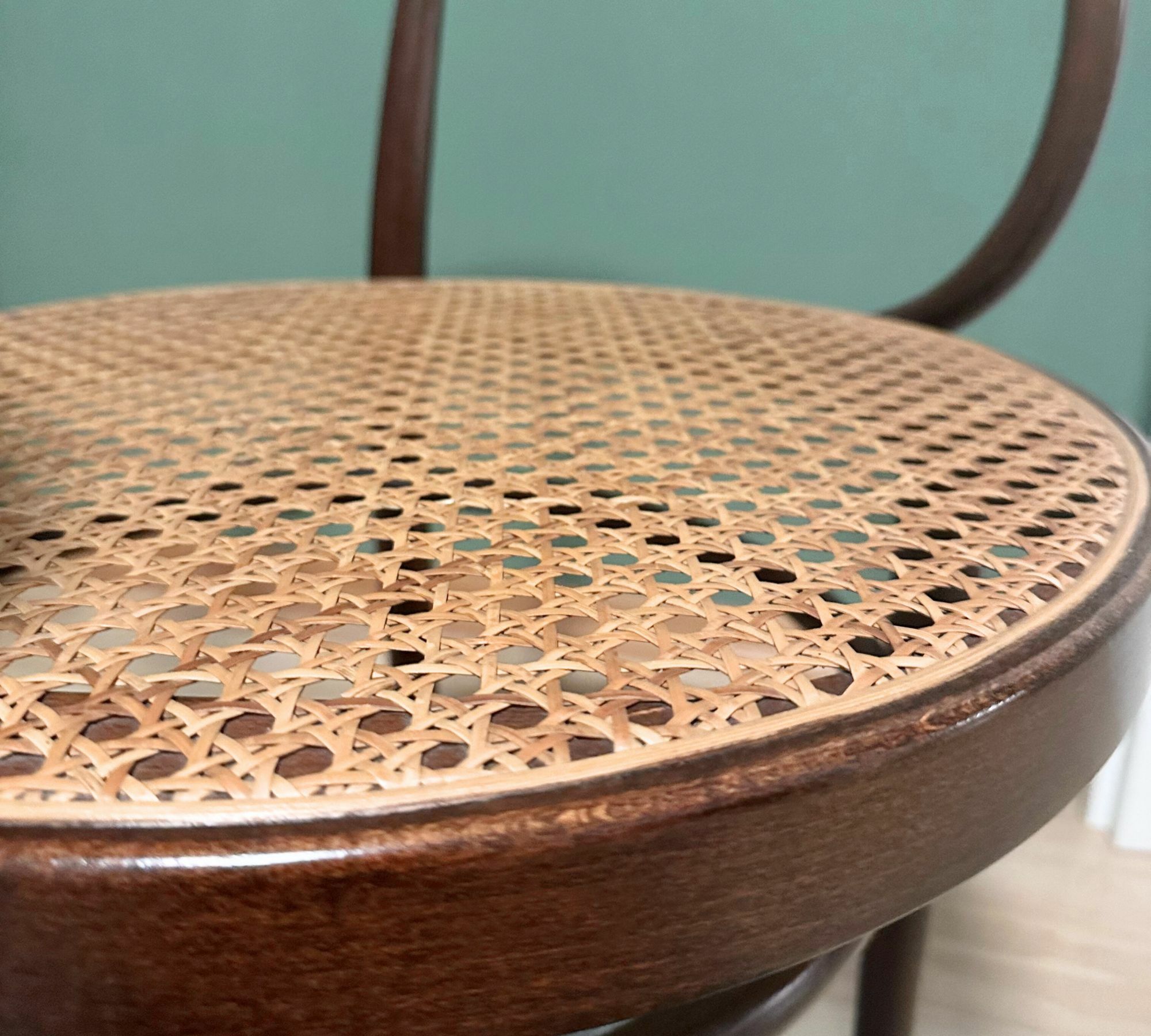 Thonet 209 Bugholzstuhl Braun 2