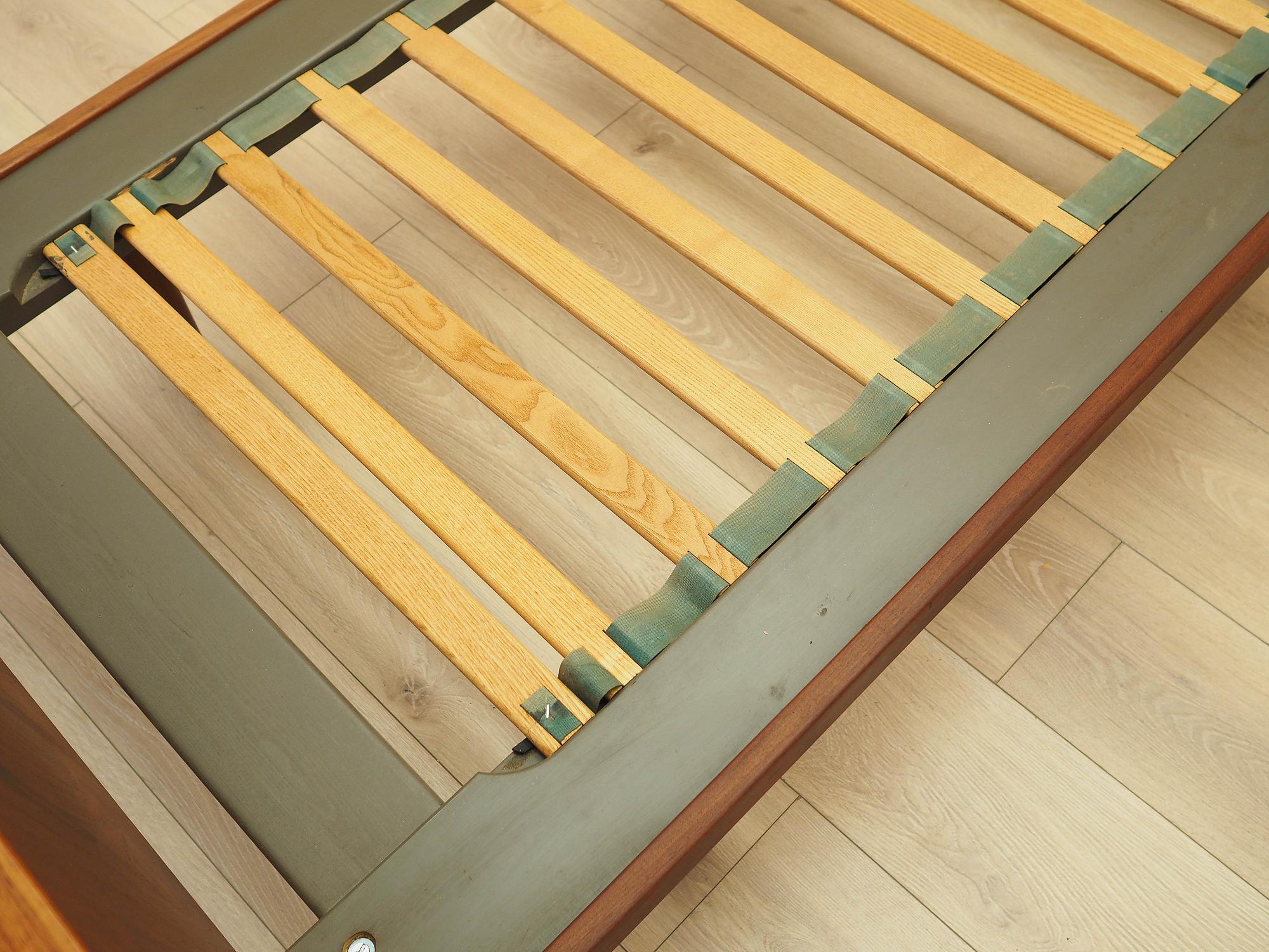 Teak bed 1960s 12