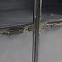 Brooklyn Schrank mit 2 Türen Metall Glas 4