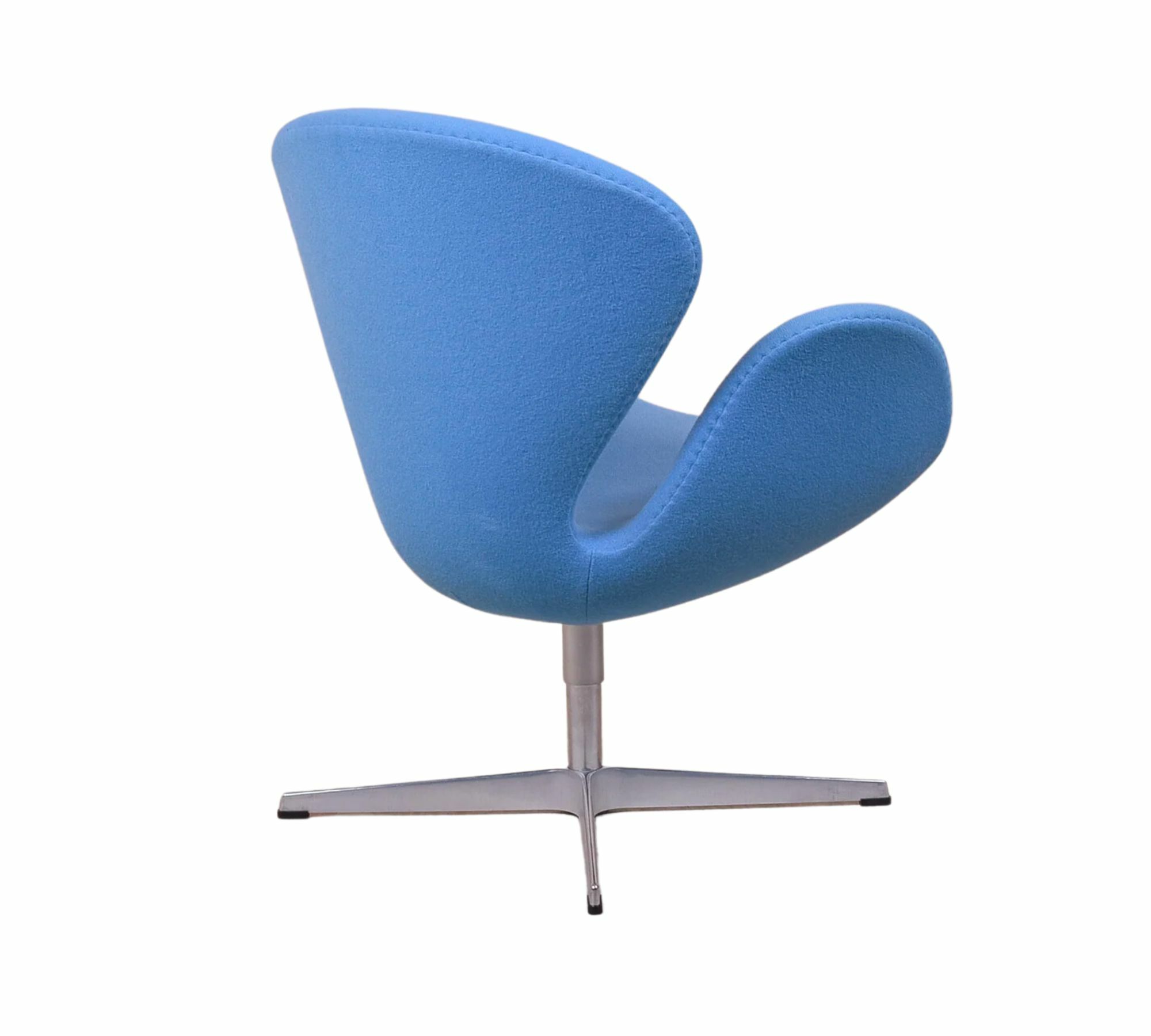 Swan Chair Arne Jacobsen Textil Blau 4