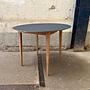Beluga Tisch Linoleum Smokey Blue Ø 100cm 2
