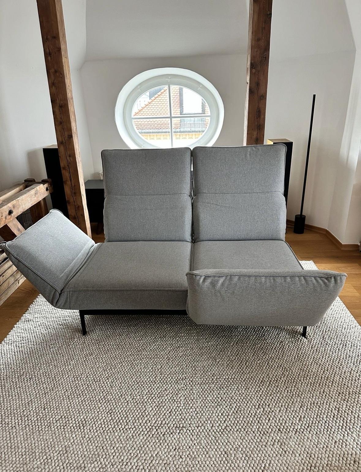 Mera Sofa 2-Sitzer Grau 1