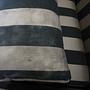 Dylan Sofa 4-Sitzer Line Latte Black 9