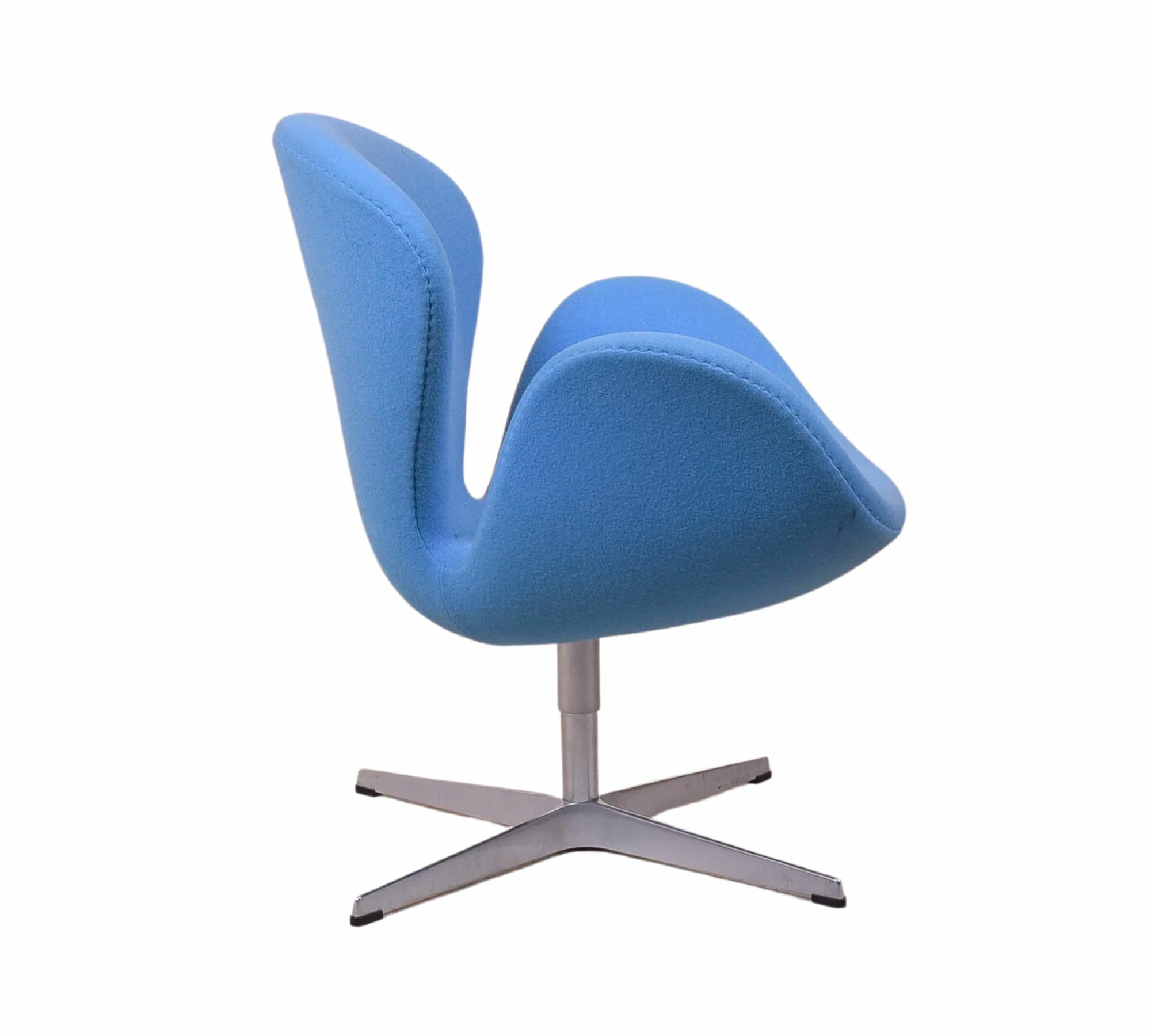 Swan Chair Arne Jacobsen Textil Blau 5