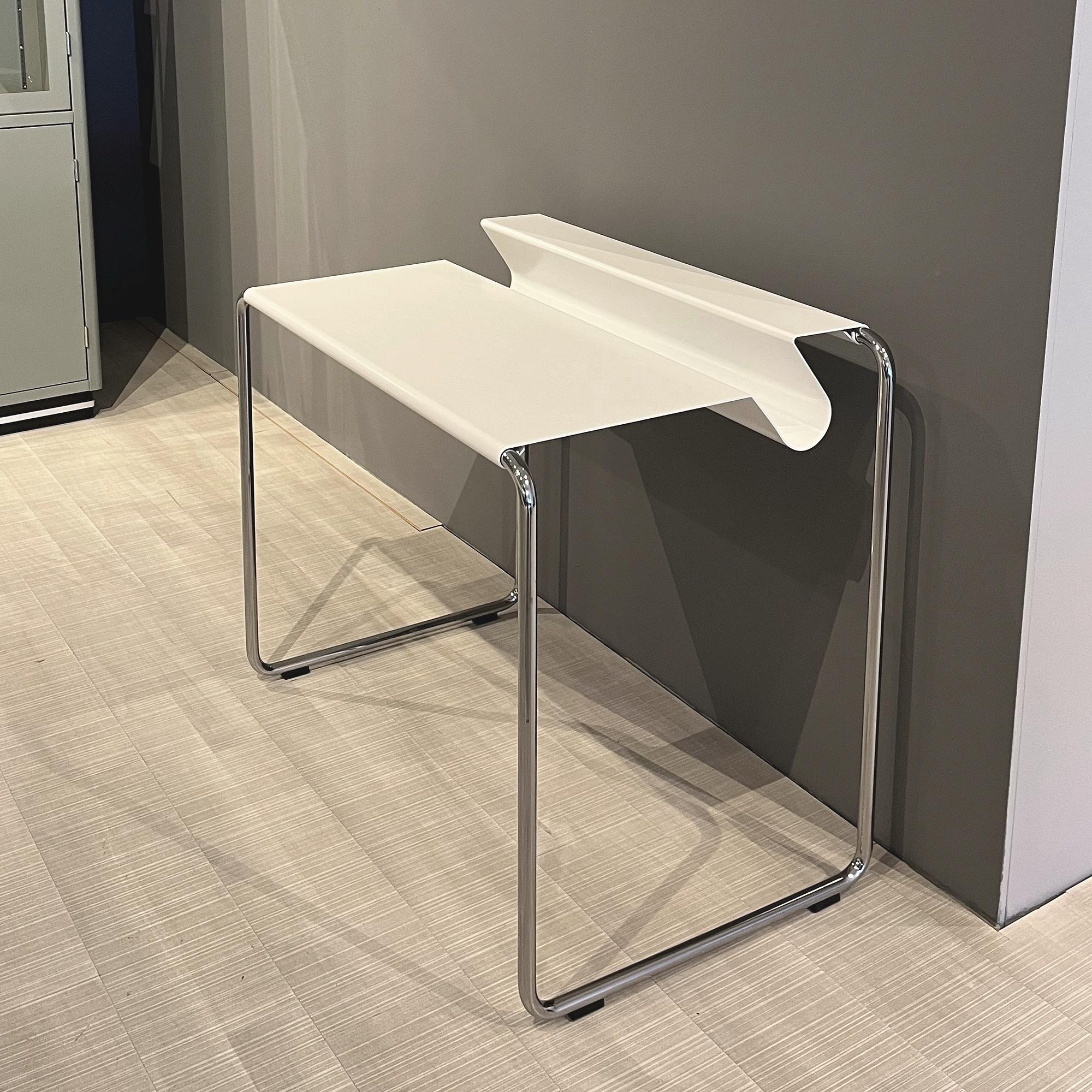 PS 07 Sekretär Stahl Signalweiß 5