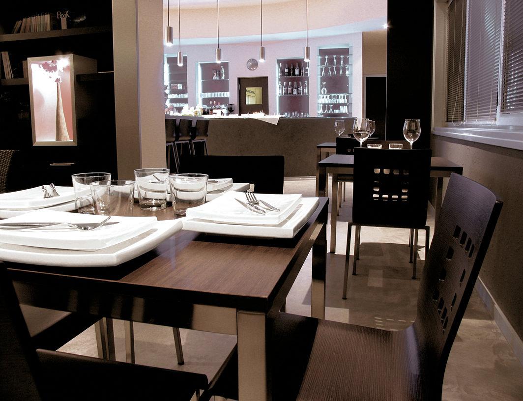 Kuadra 1328 Kufengestell Schwarz 4