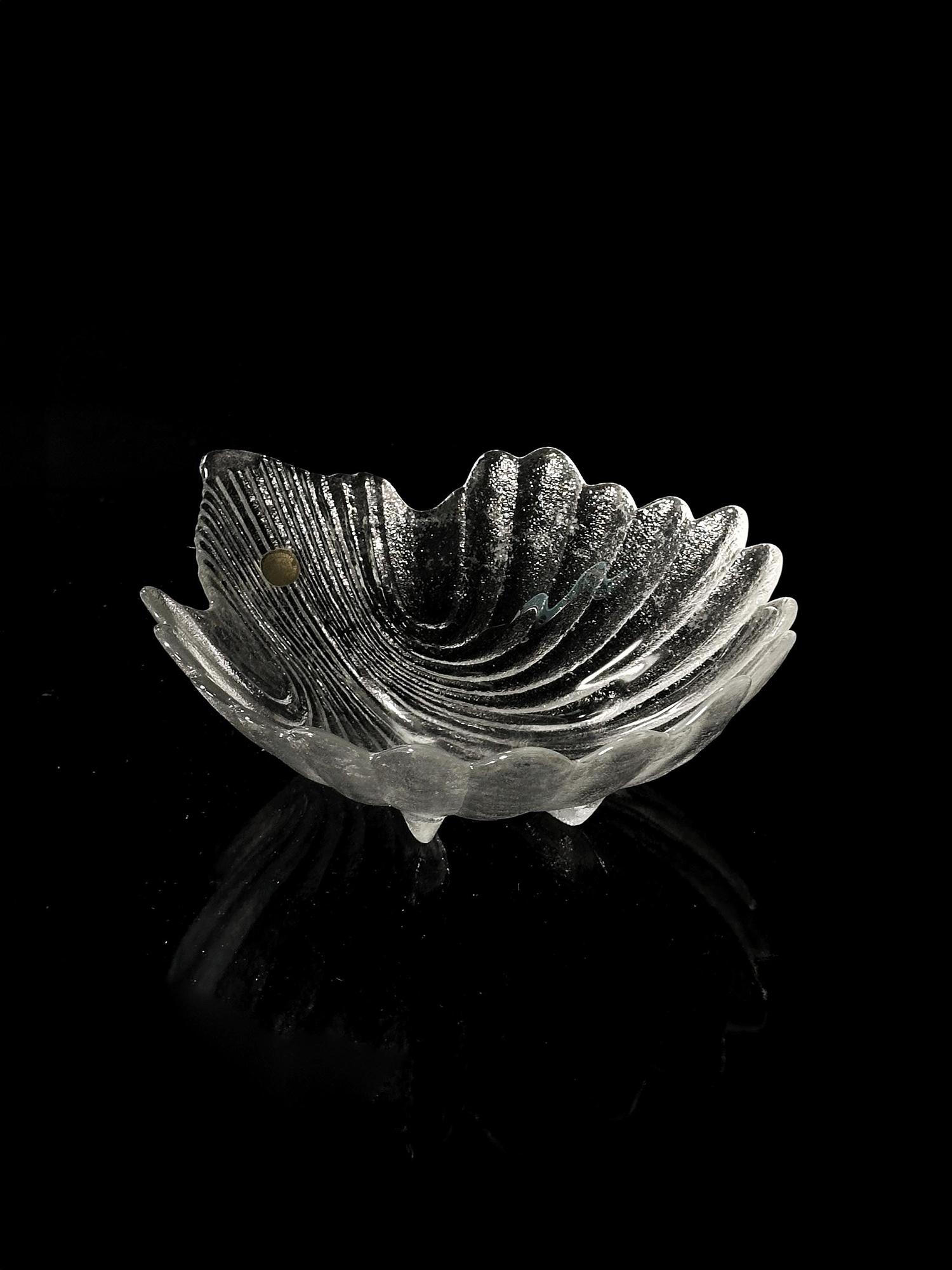 Shell Bowl Glass 1980s 1