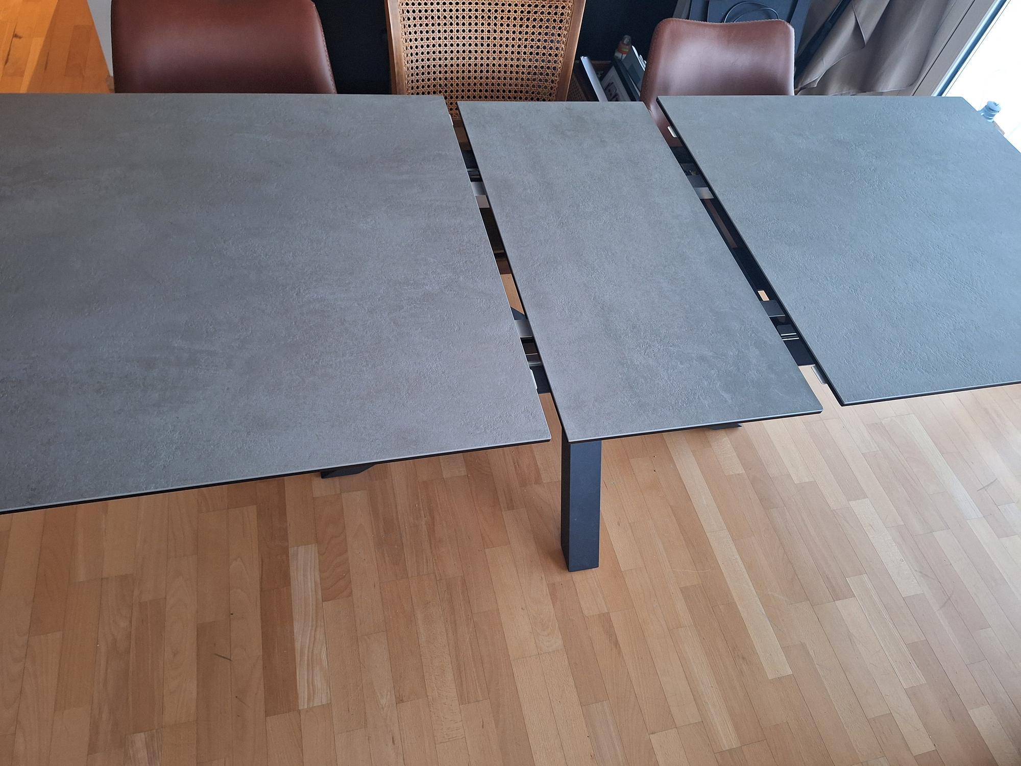 Moderner ETERNITY Esstisch mit Beton-Optik Keramik 1