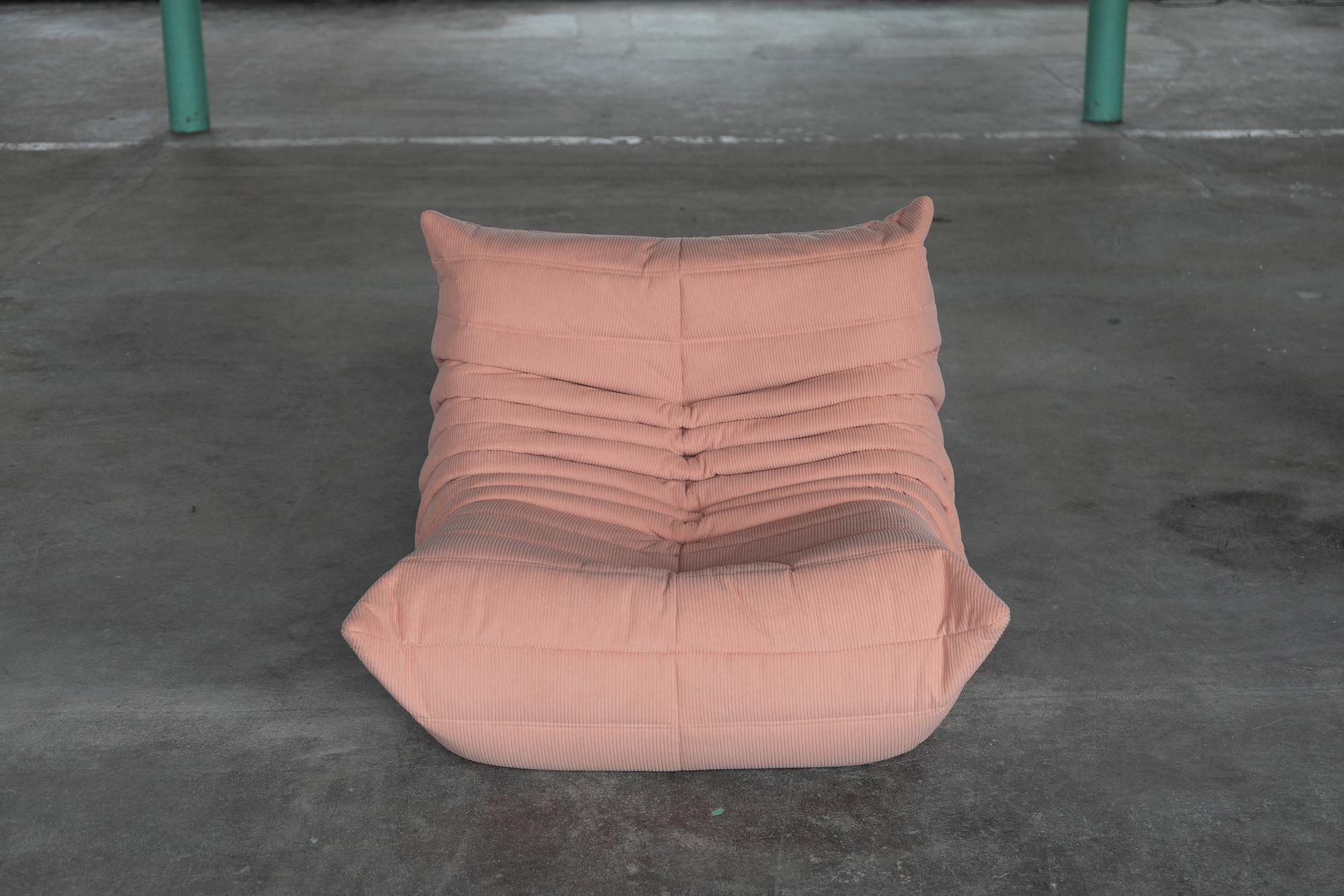 Togo Poltrona Velluto a coste Rosa 1