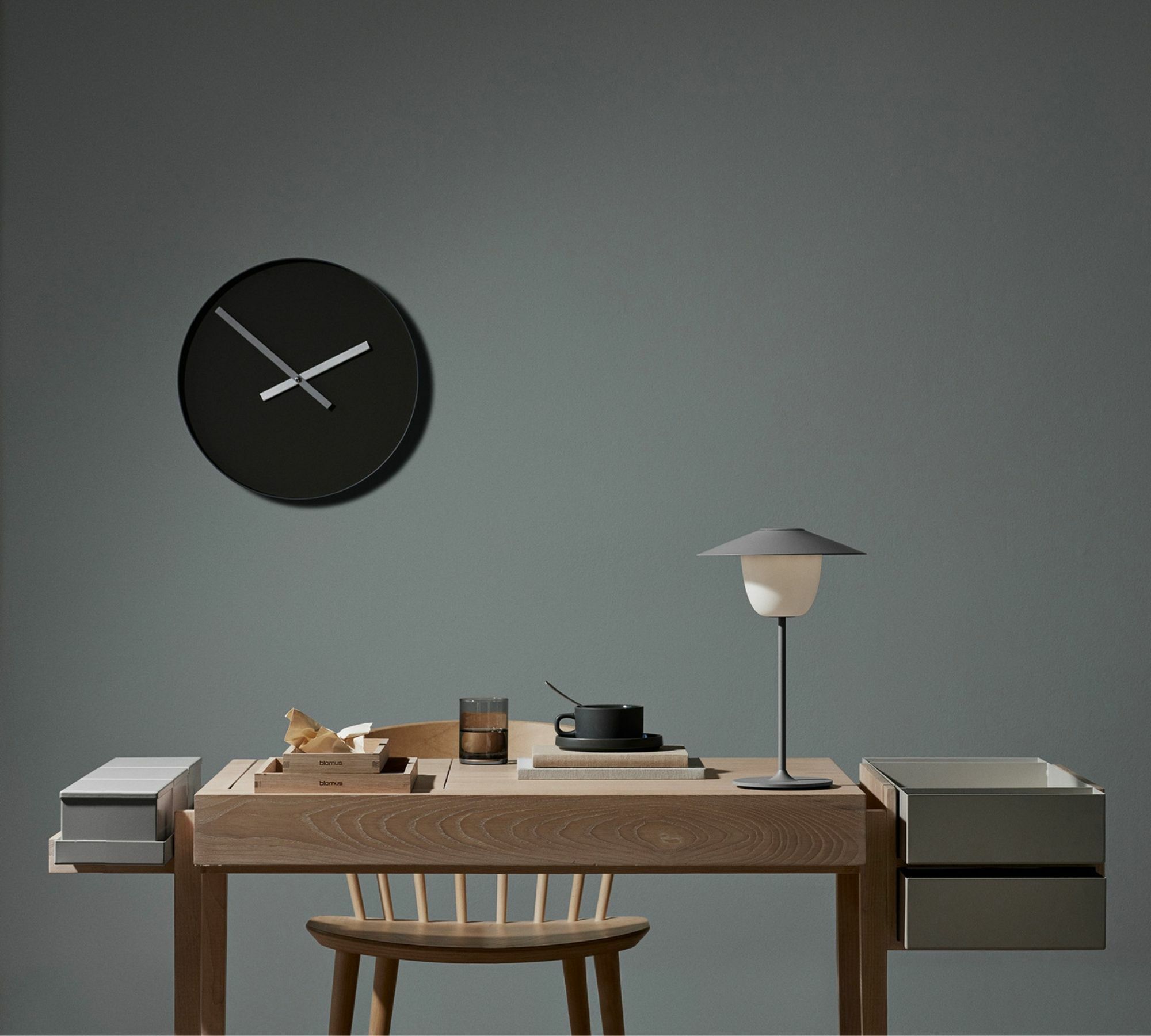 Rim Wanduhr Stahl Grau 1