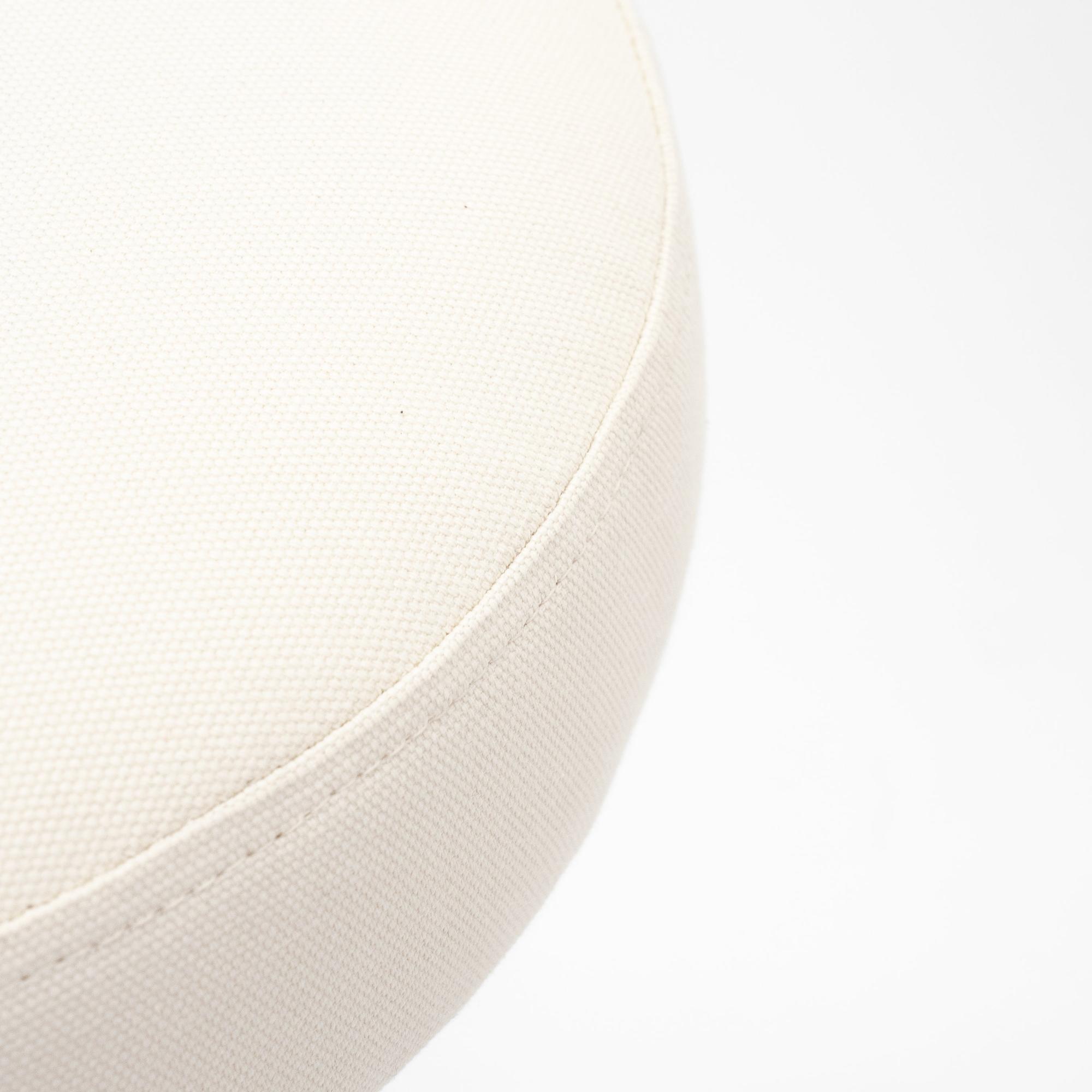 Eero Saarinen Tulip Stool White 2