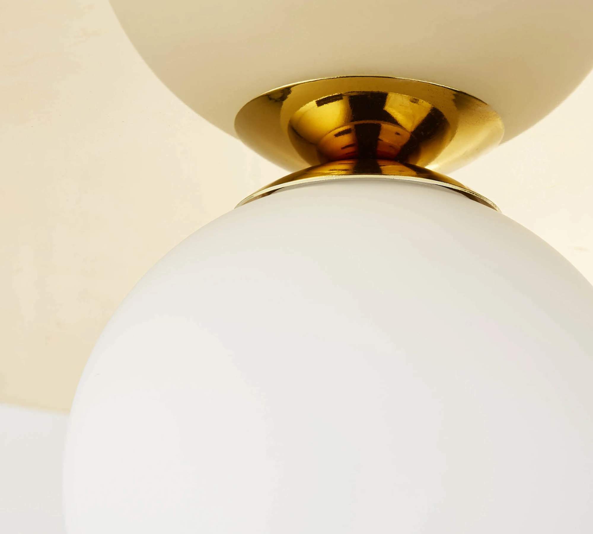 Wandleuchte 1-flammig Metall Milchglas 2