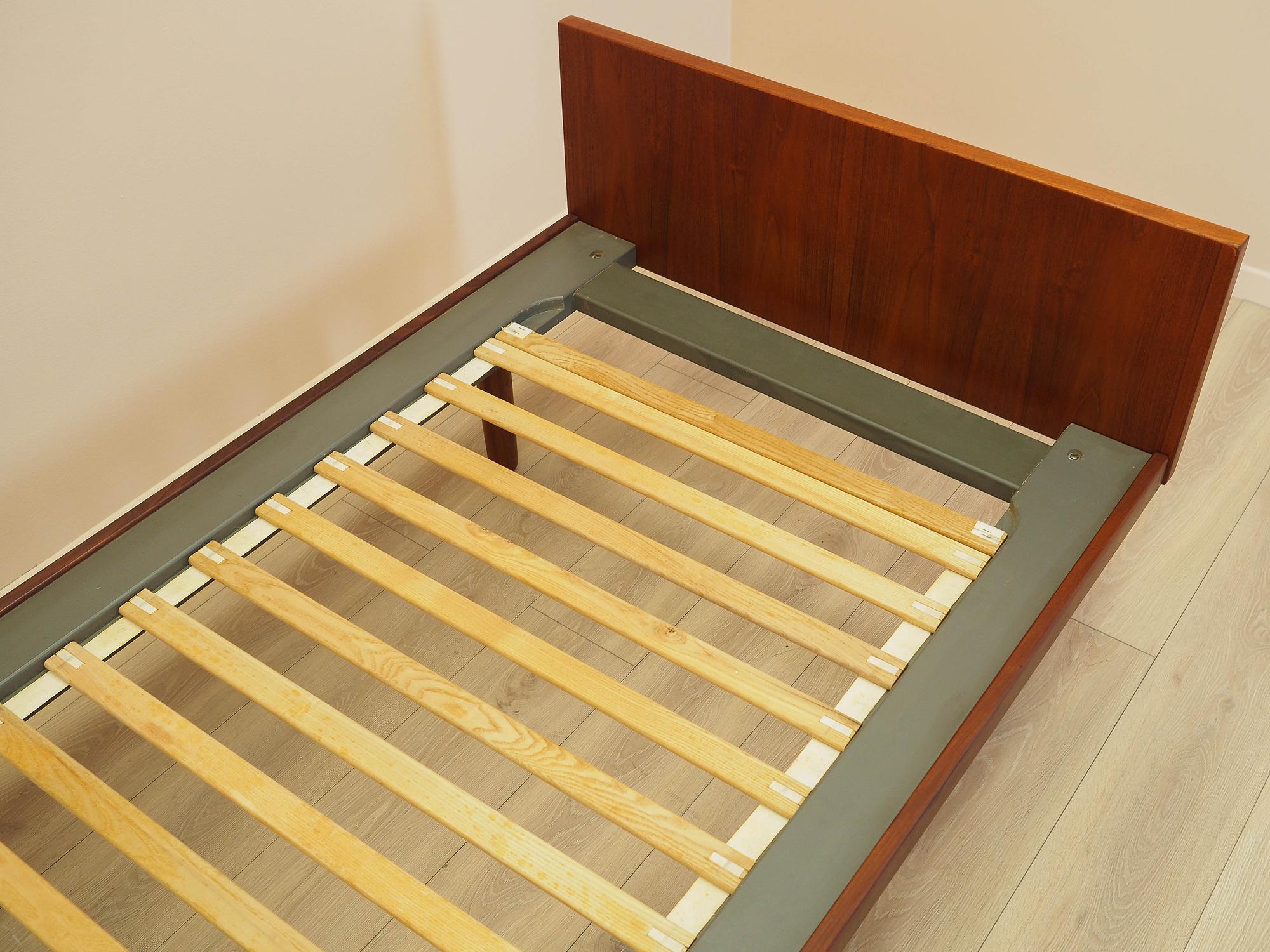 Teak bed 1960s 14