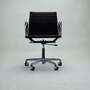 Eames EA 117 Chair Aluminium Lila 0