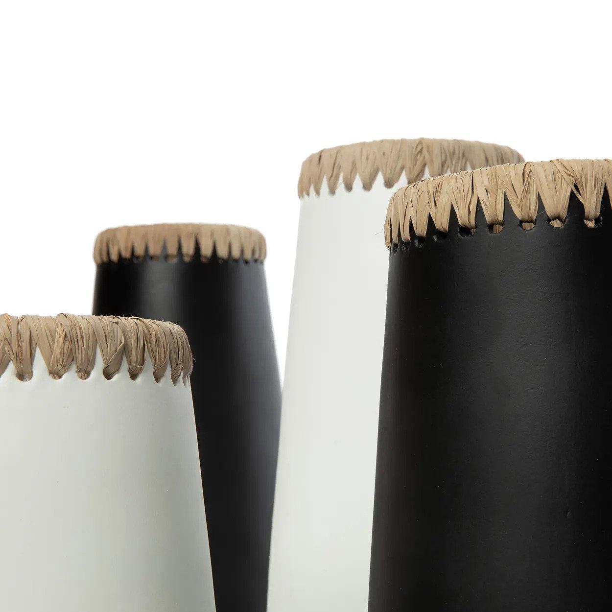 Sneaky Vase Schwarz 7