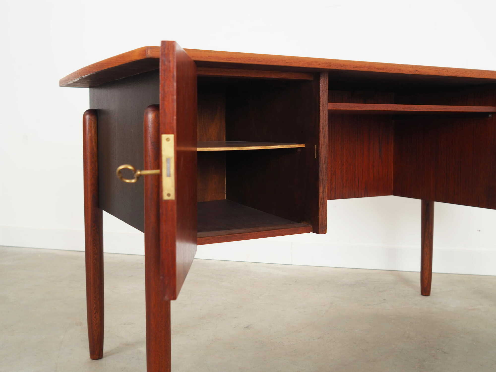 Table Wood Brown 1960s 9