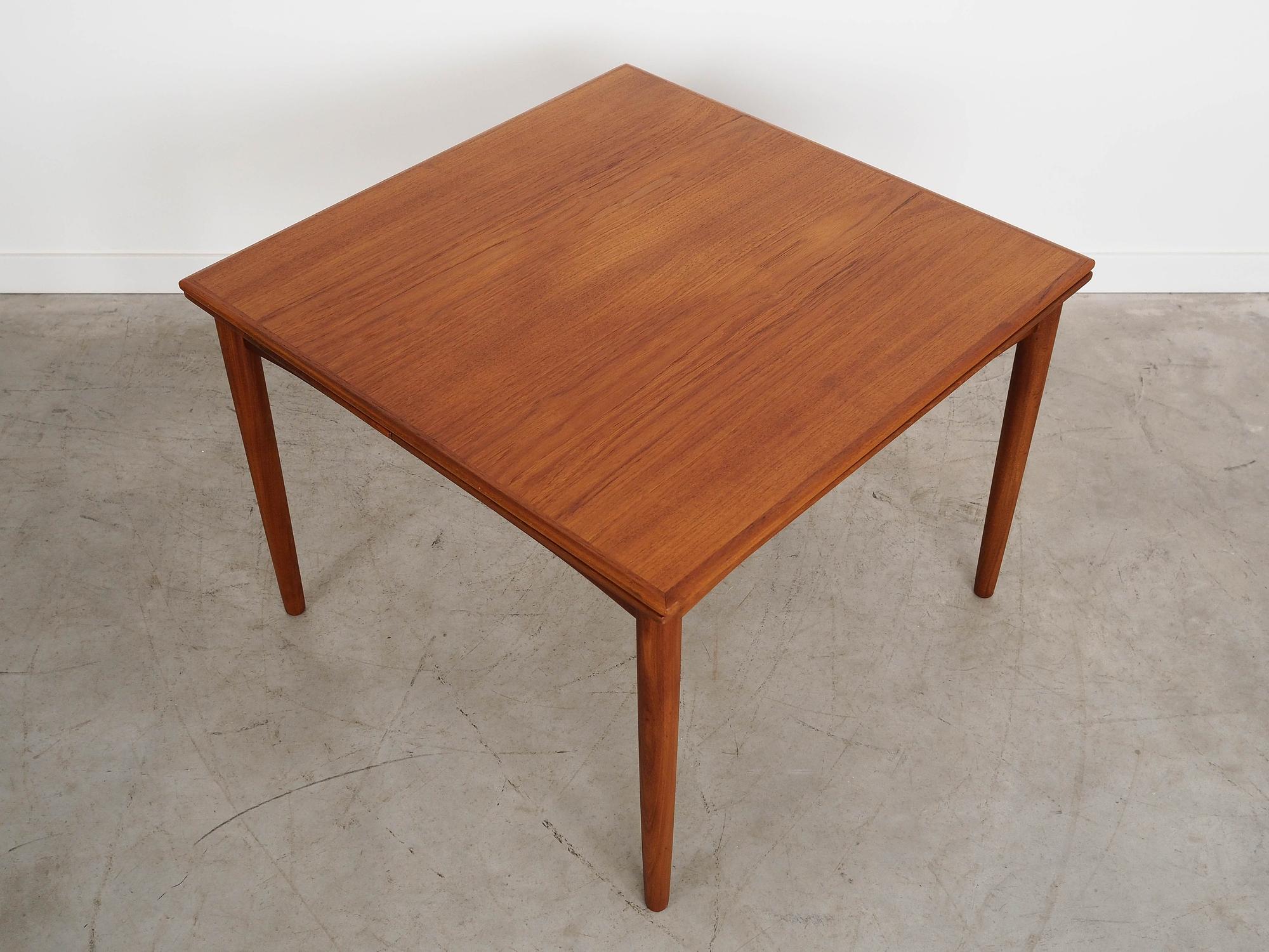 Tavolo in teak marrone anni '70 7