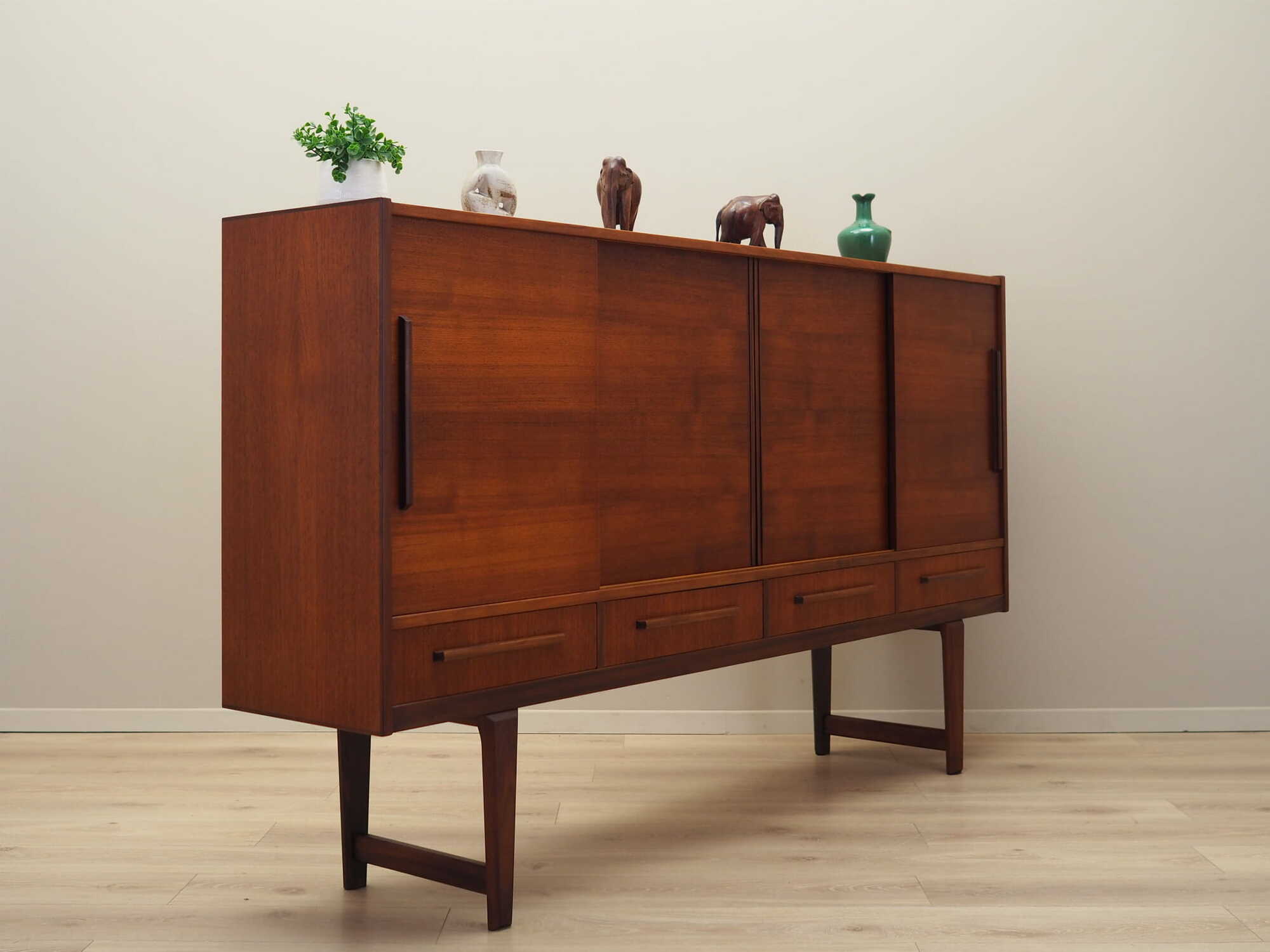 Vintage Highboard Teakholz Braun 1960er Jahre 5