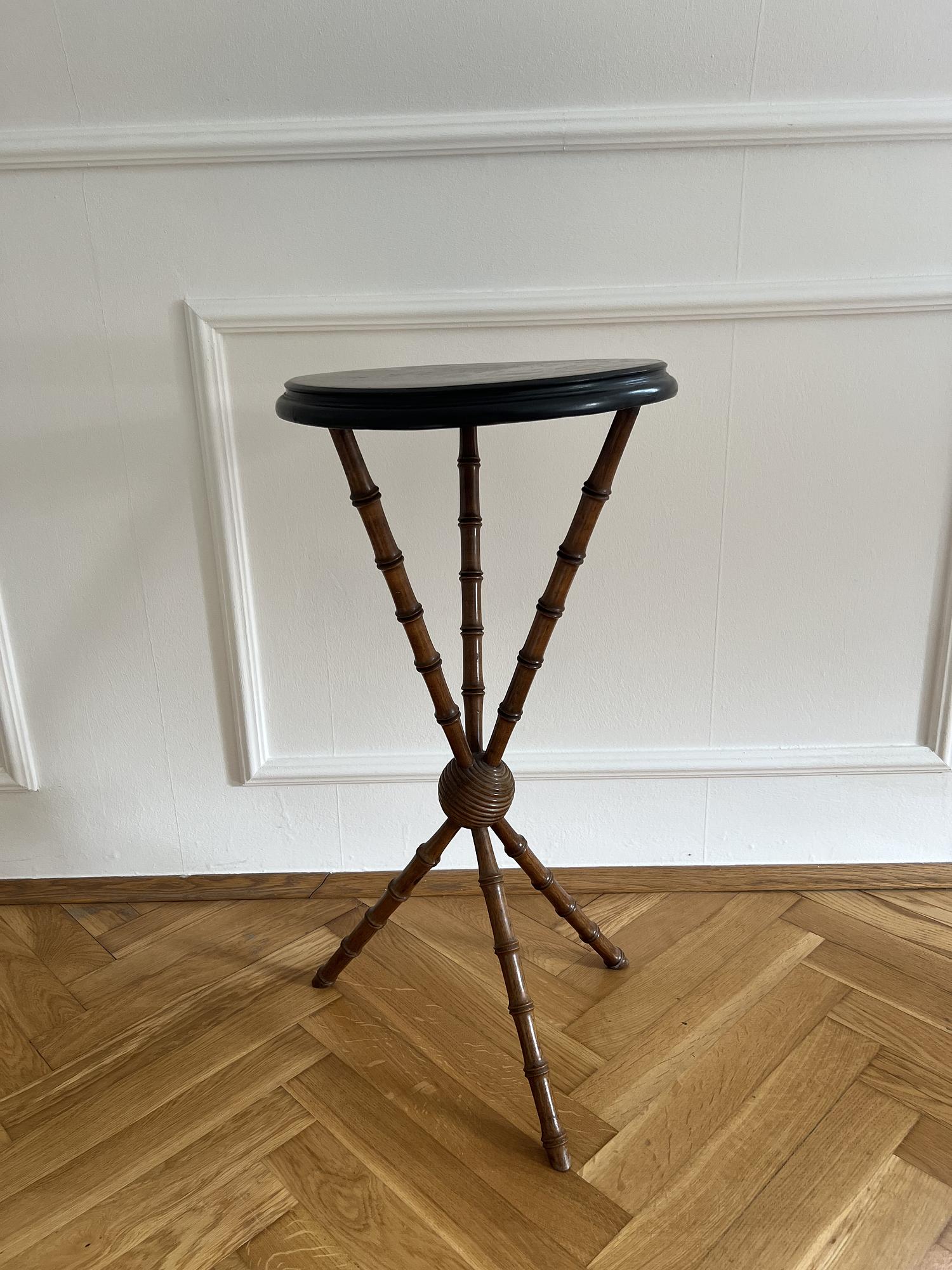 Dreibeiniger Beistelltisch Holz 37cm 0