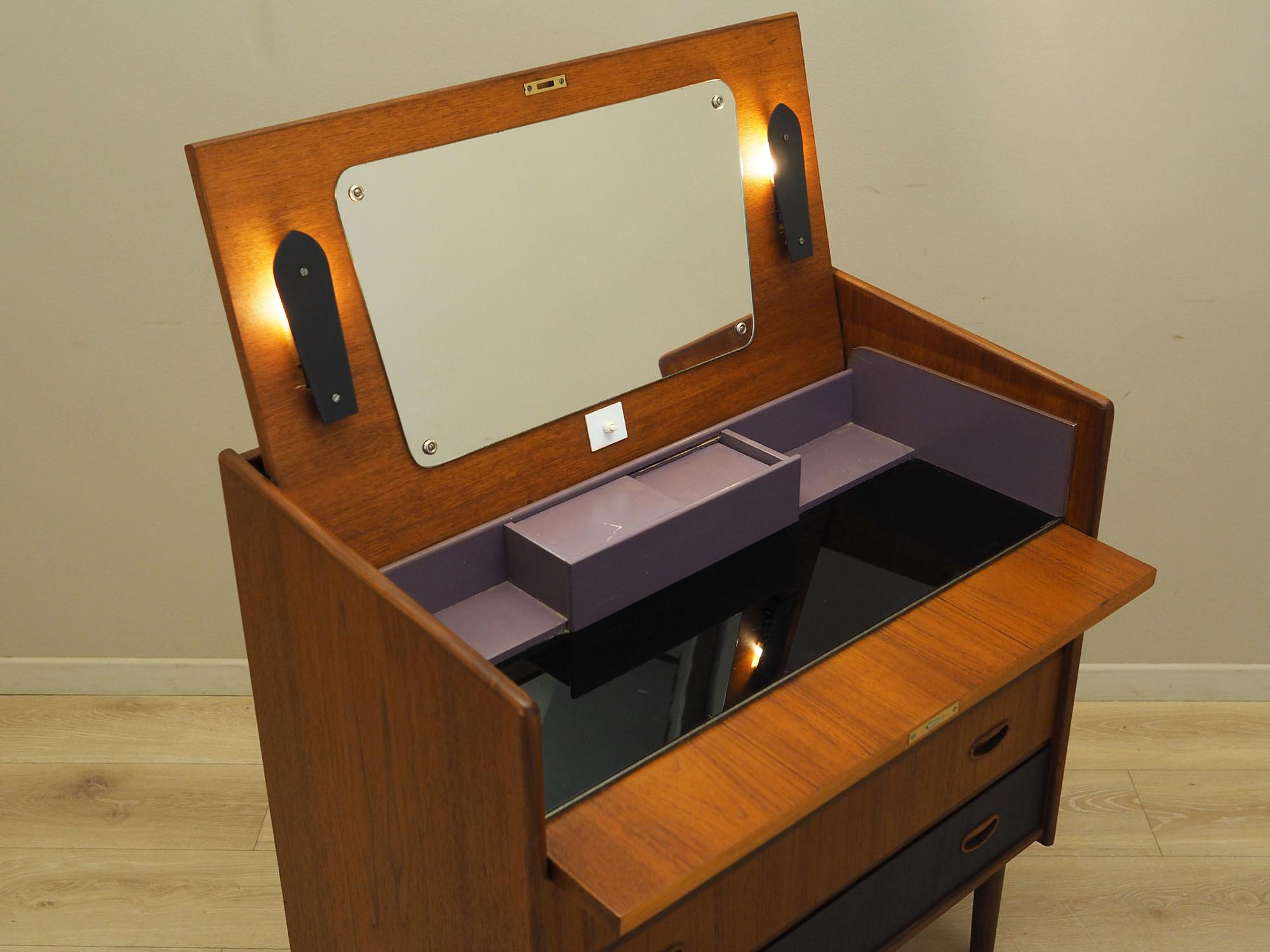 Chest of drawers Teak wood 1970s 10