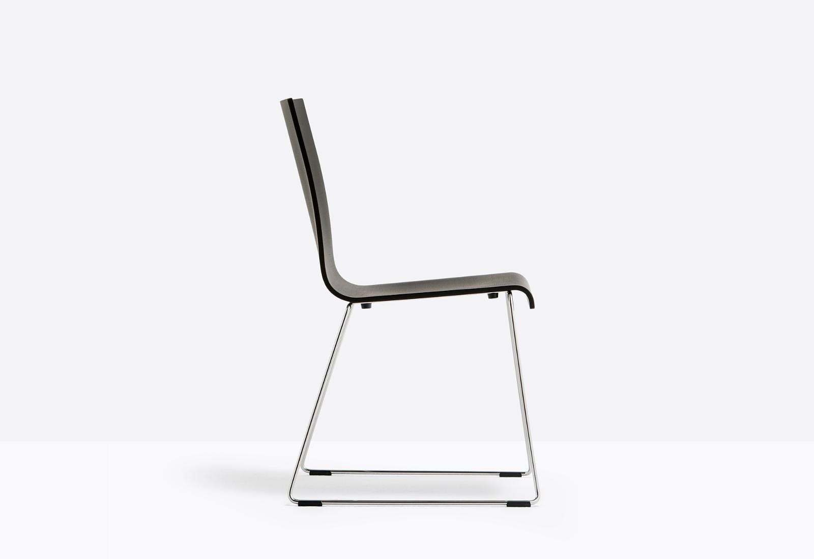 Kuadra 1328 Kufengestell Schwarz 1