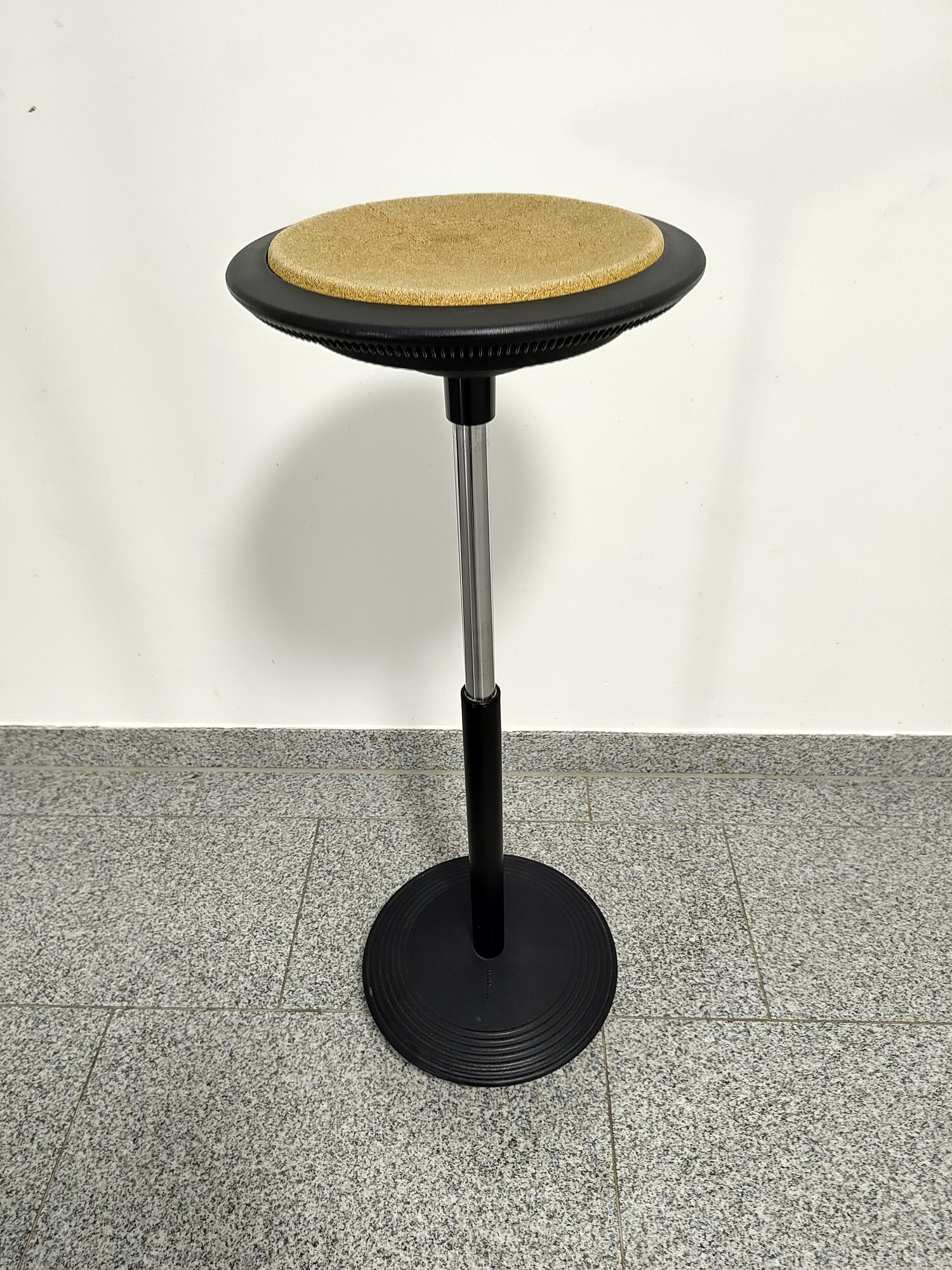 Stitz Leaning Stool Steel Black Brown 0