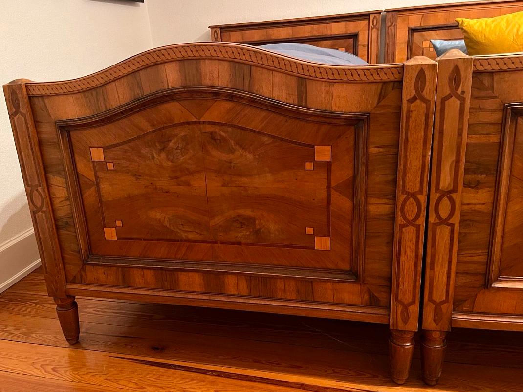2x Vintage Bett Massivholz Braun 1880er Jahre 2