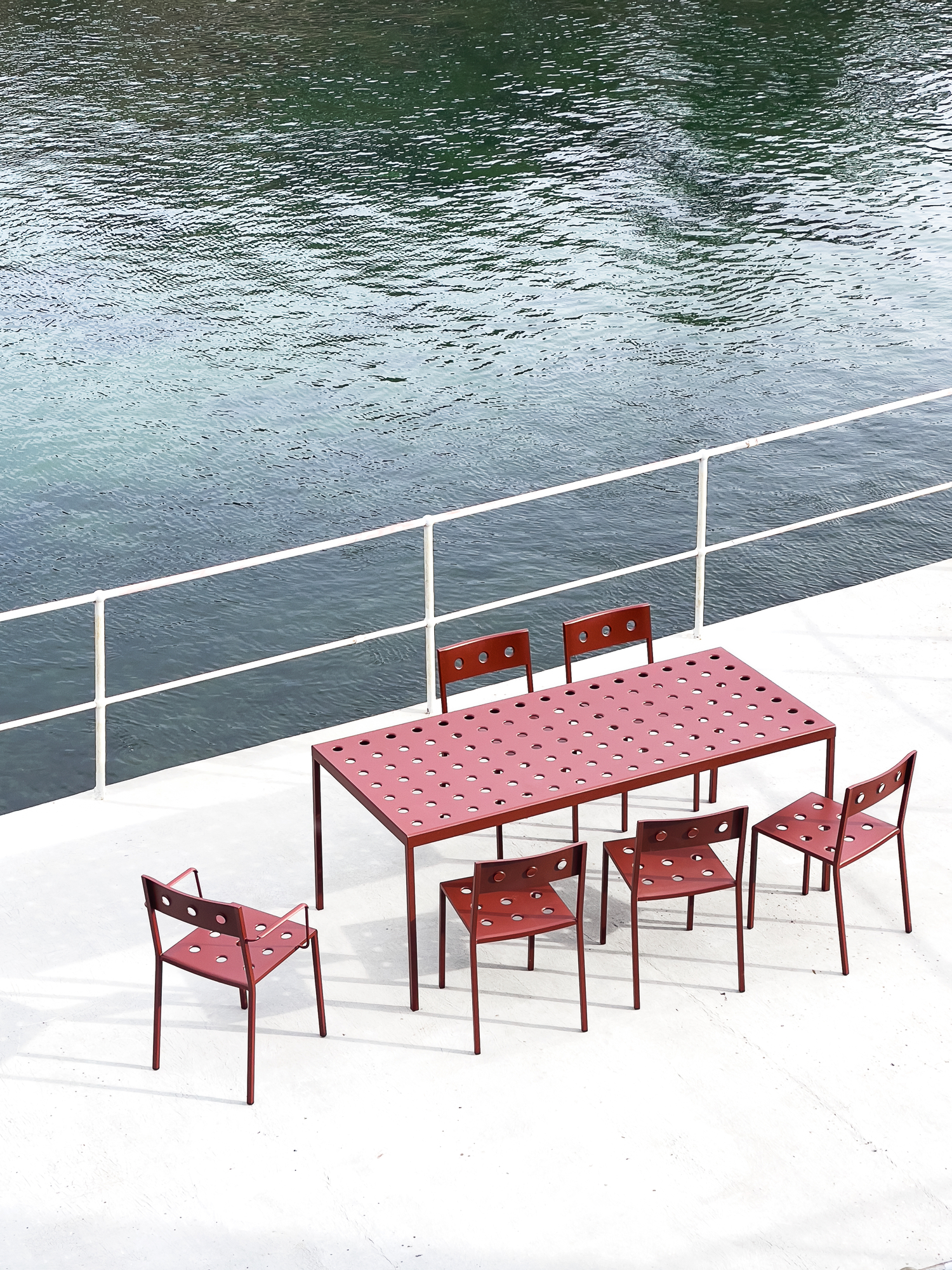 Balcony Tisch rechteckig Rot 2