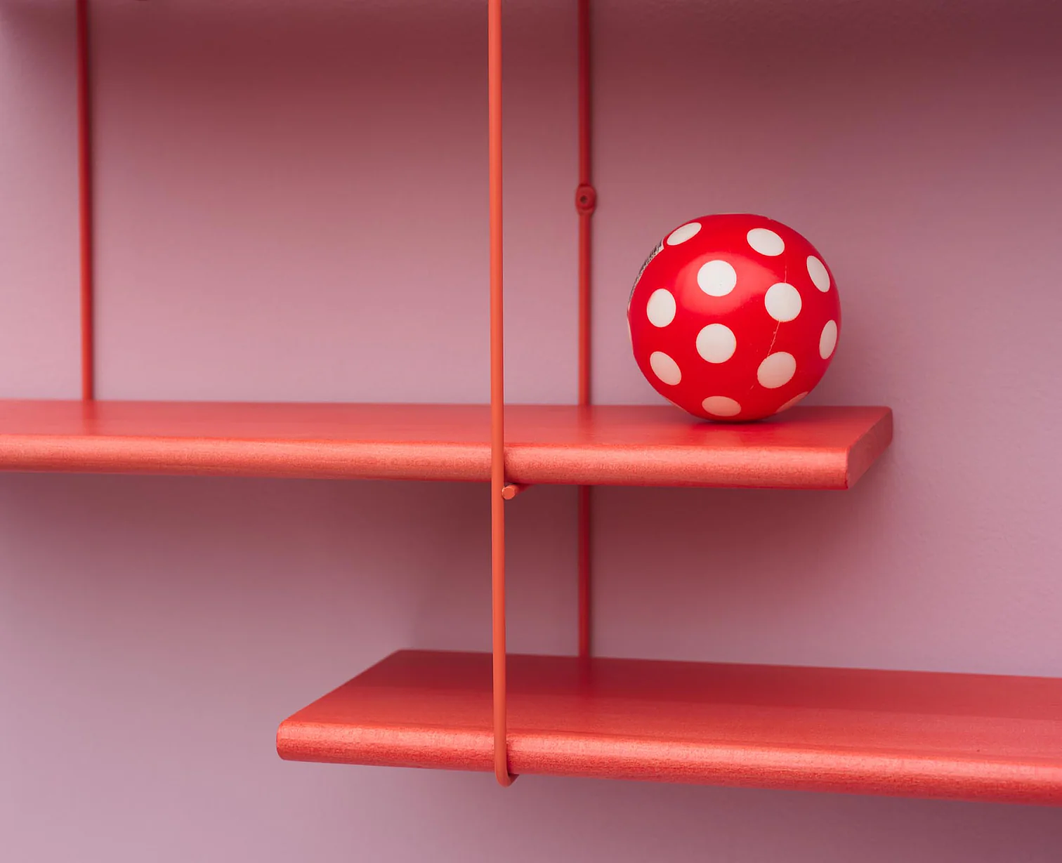 Shrink Wandregal Buchenholz Stahl Salmon 2