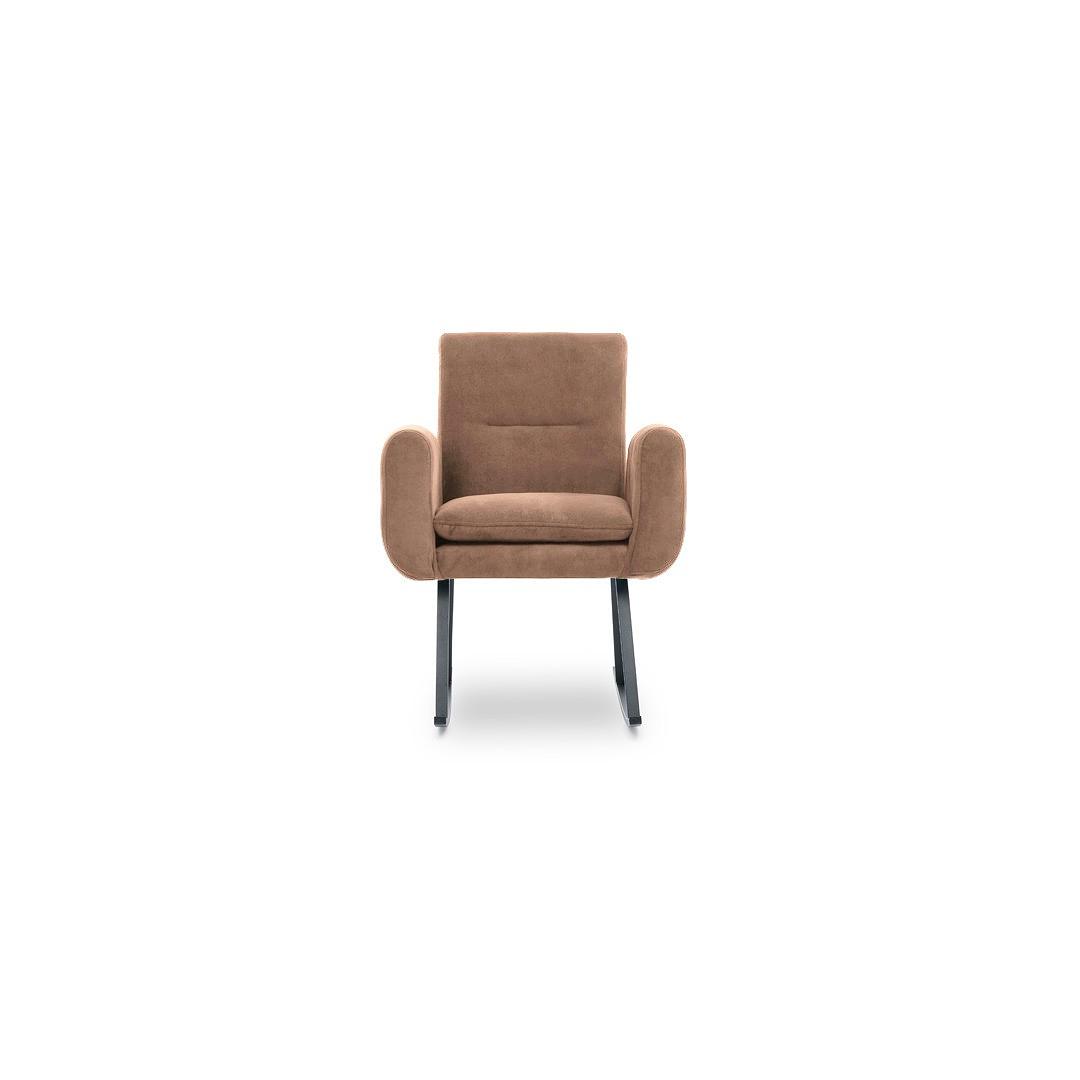 This armchair light brown 1