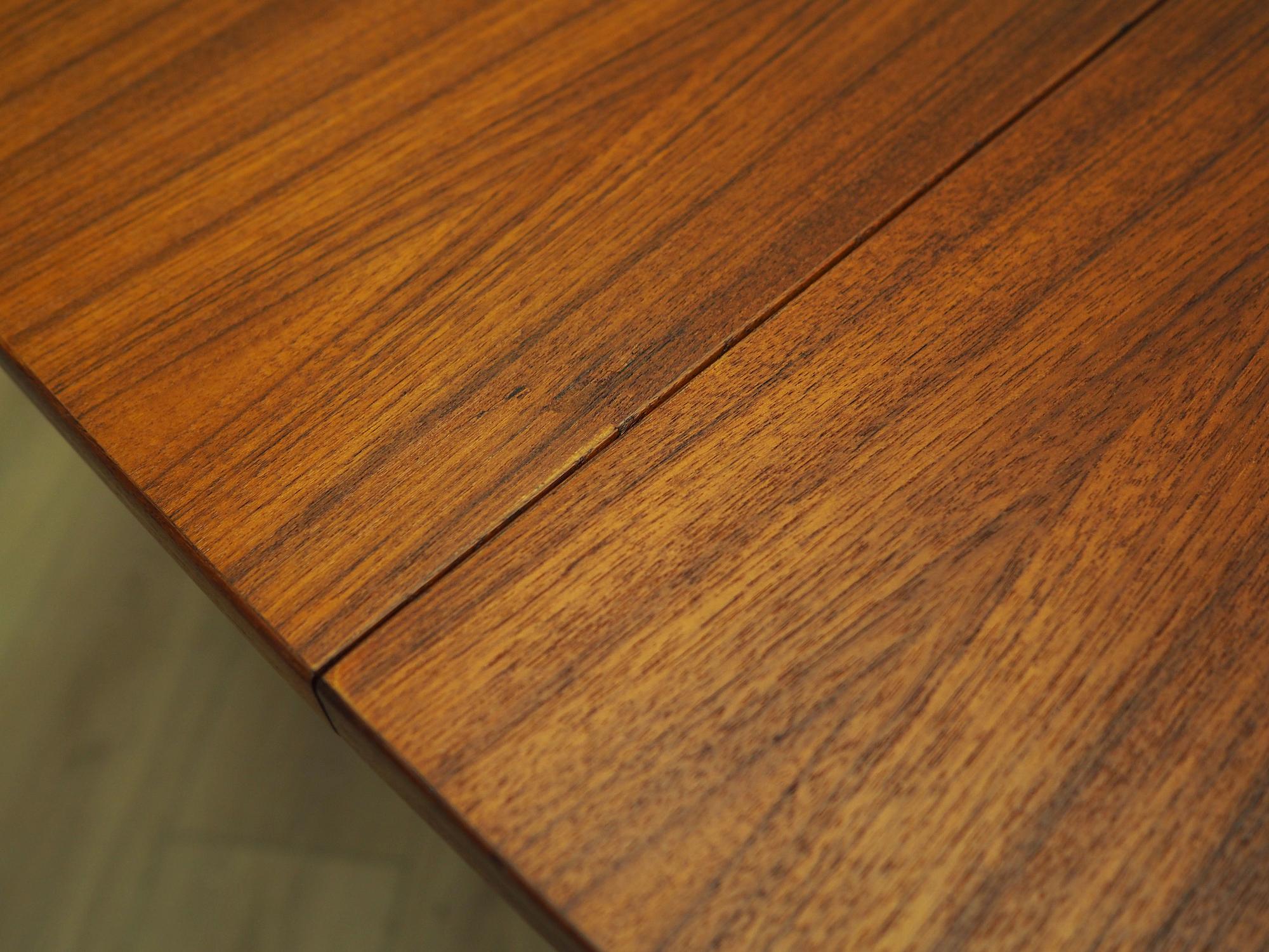 Tavolo da pranzo in teak anni '70 9