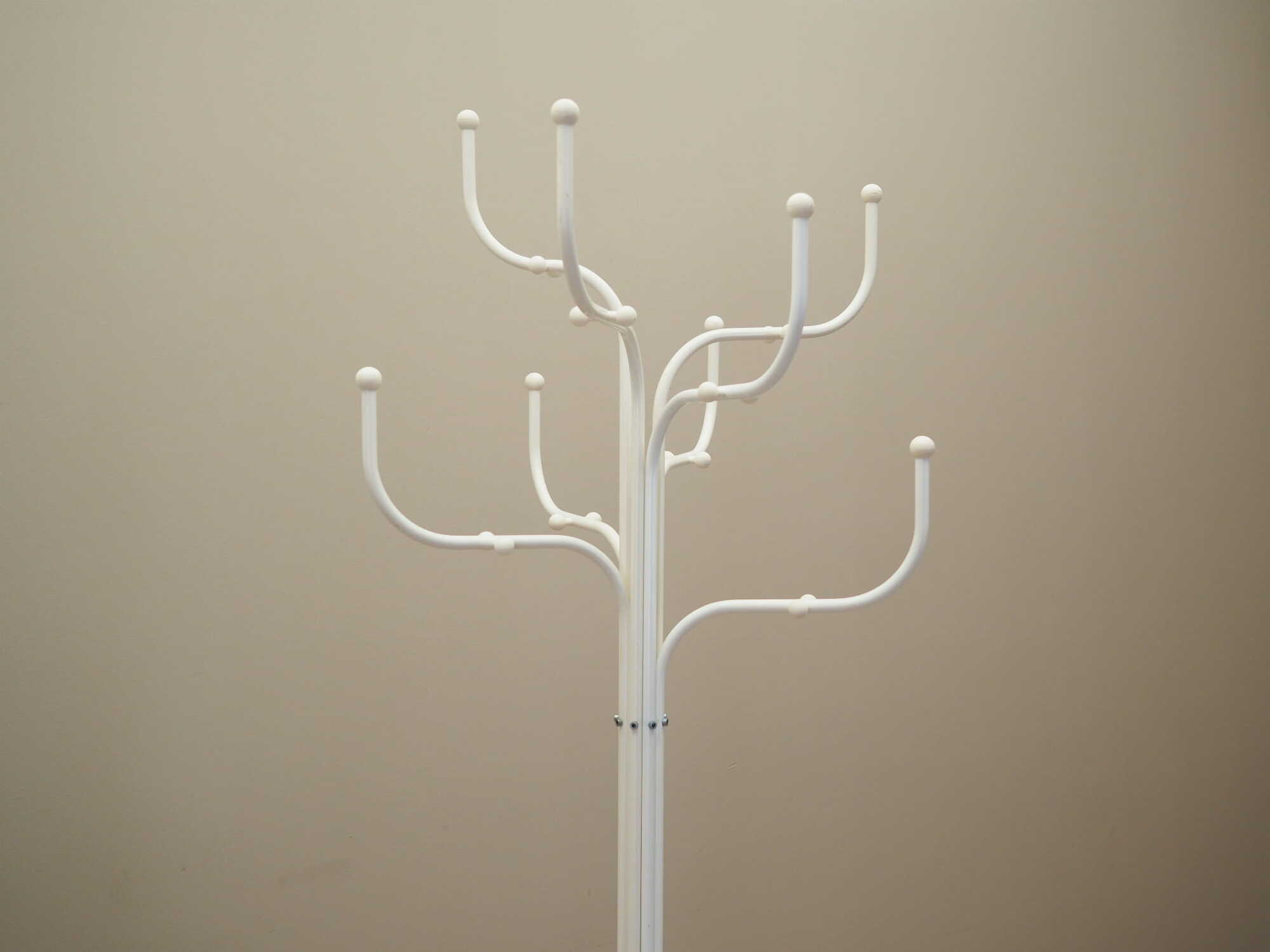 Vintage coat rack metal white 1970s 3