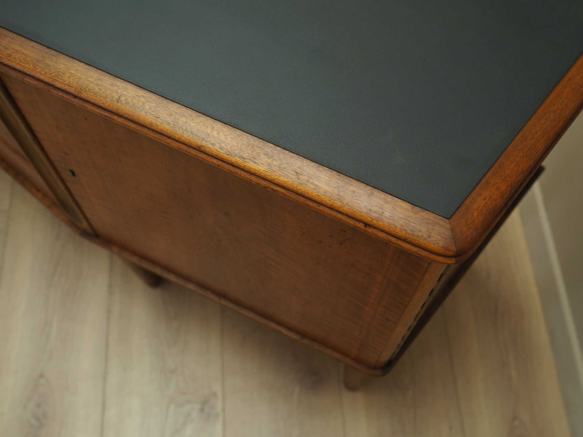 Vintage Sideboard Nussbaumholz Braun 1960er Jahre 9