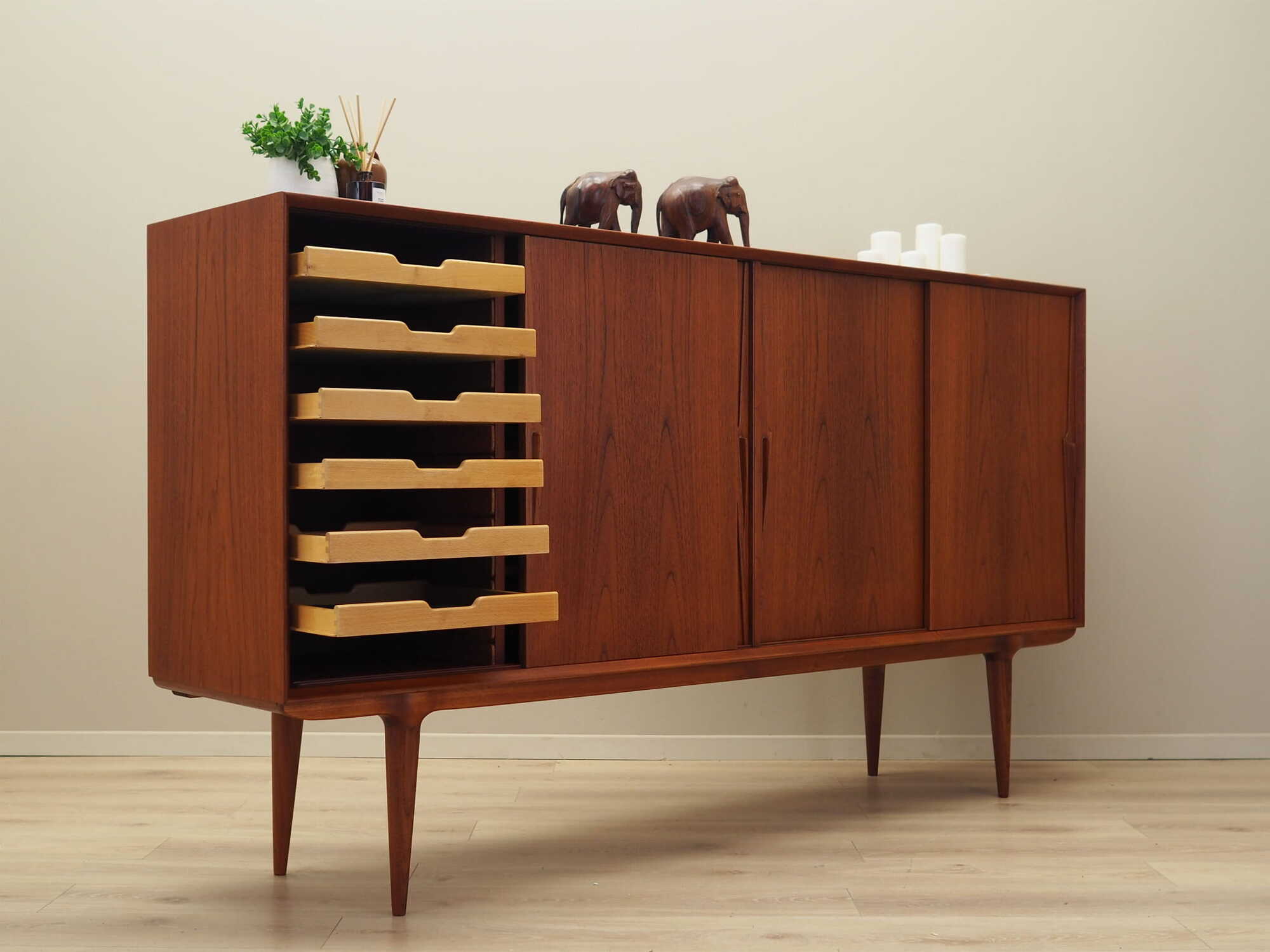 Vintage Highboard Teakholz Braun 1970er Jahre 6