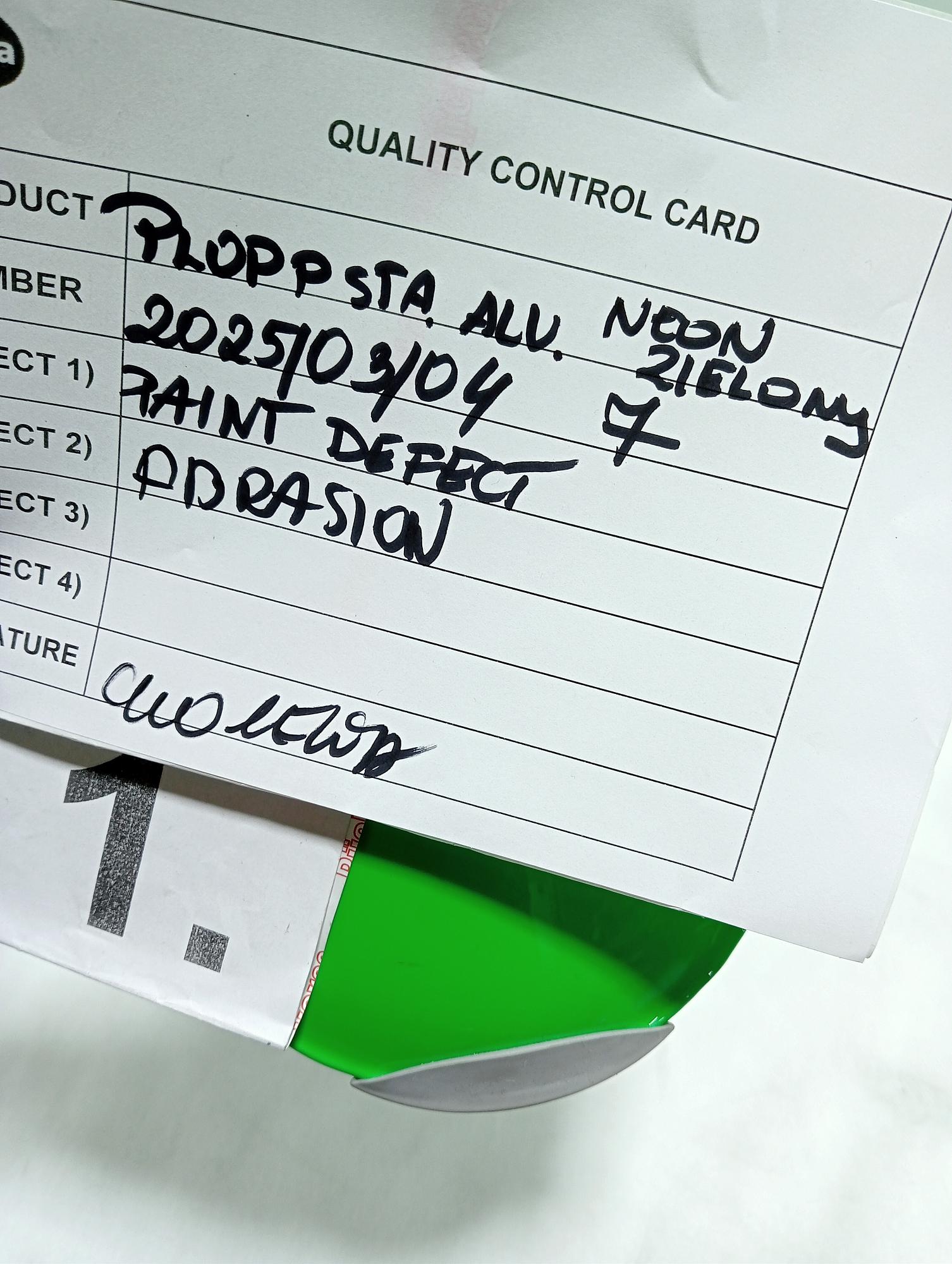 Plopp Standard Hocker Aluminium Neongrün RAL 6038 2