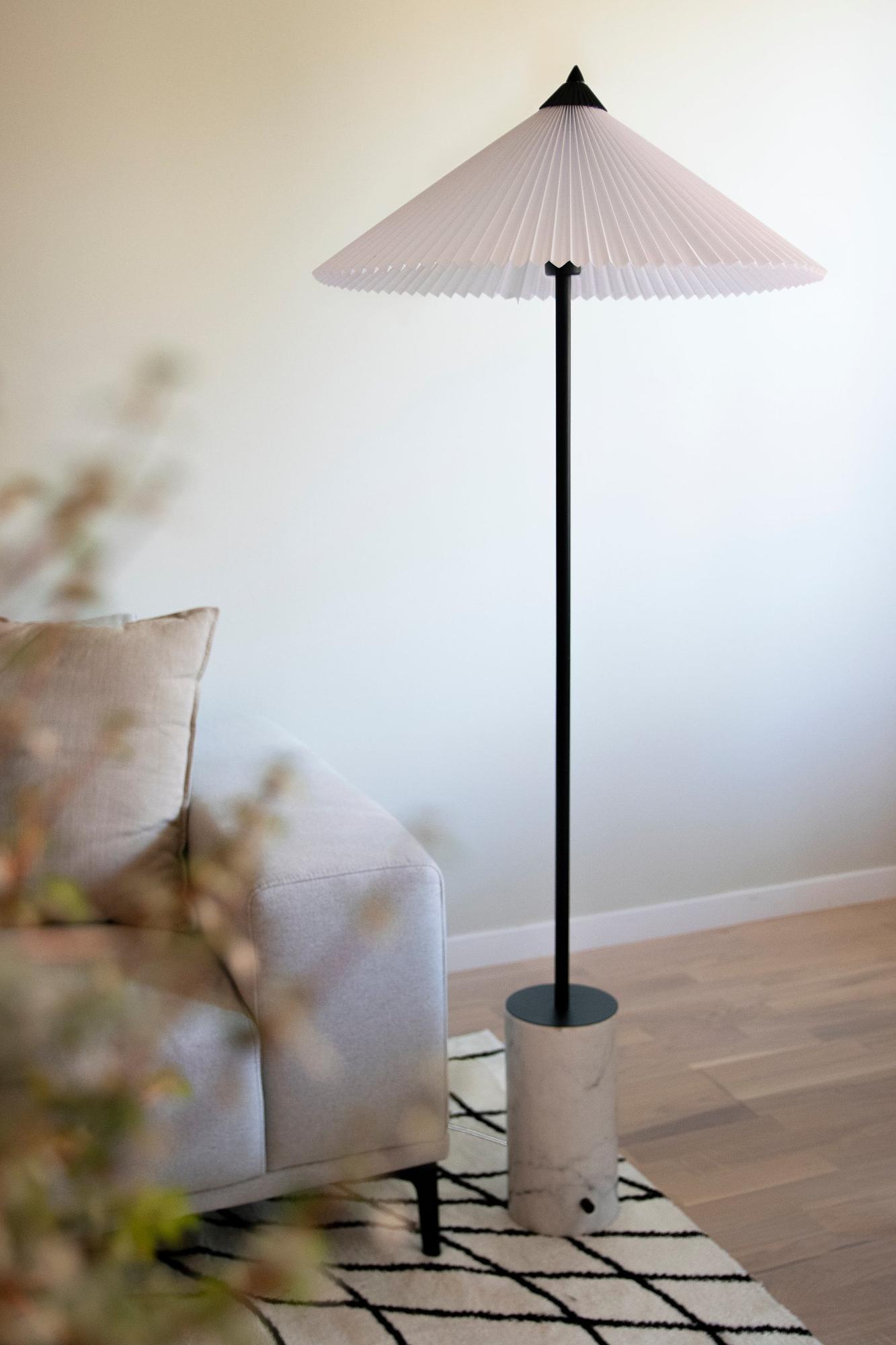 Matisse Floor Lamp Marble White Black 0