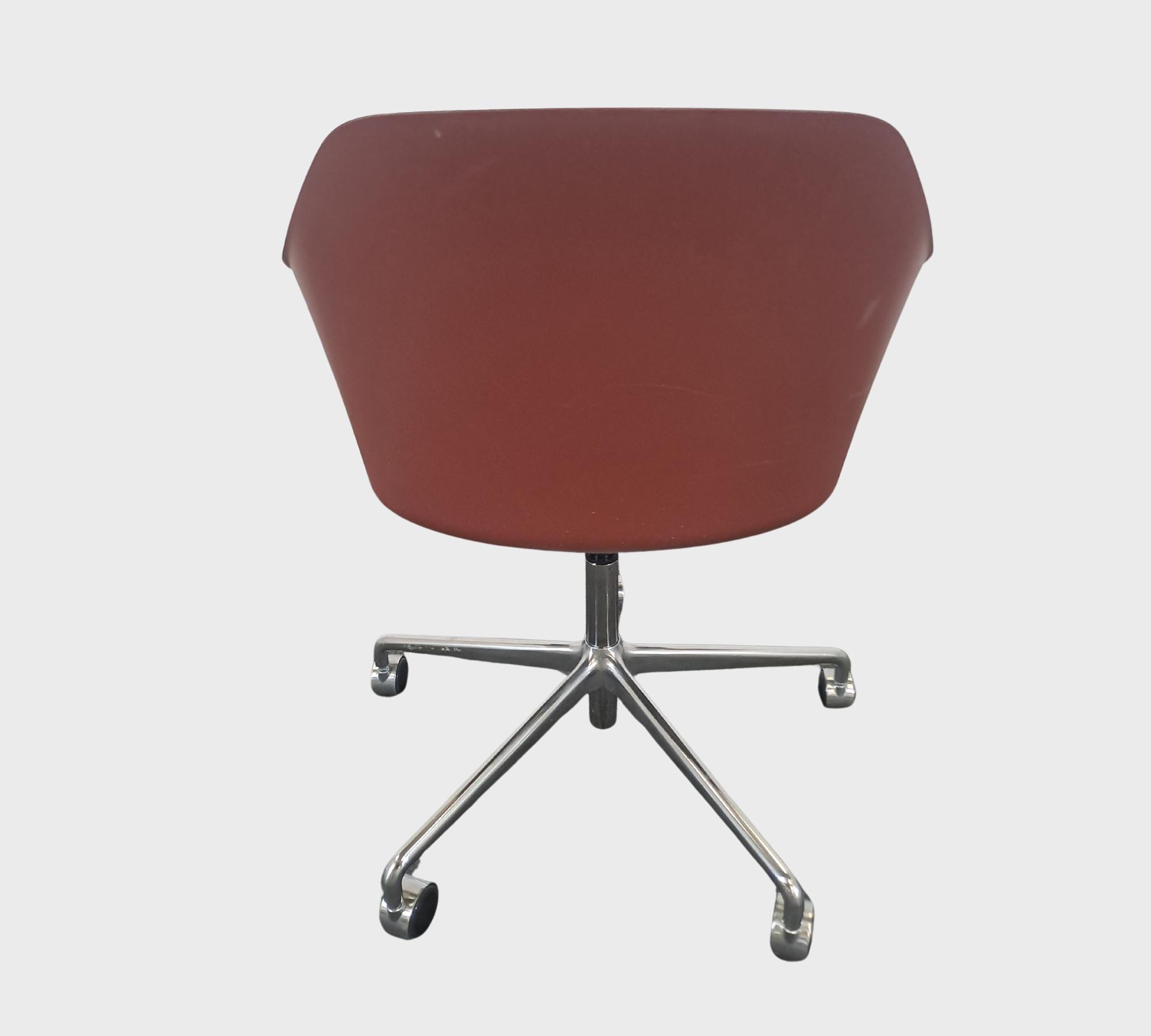 Rely Armchair with castors 4